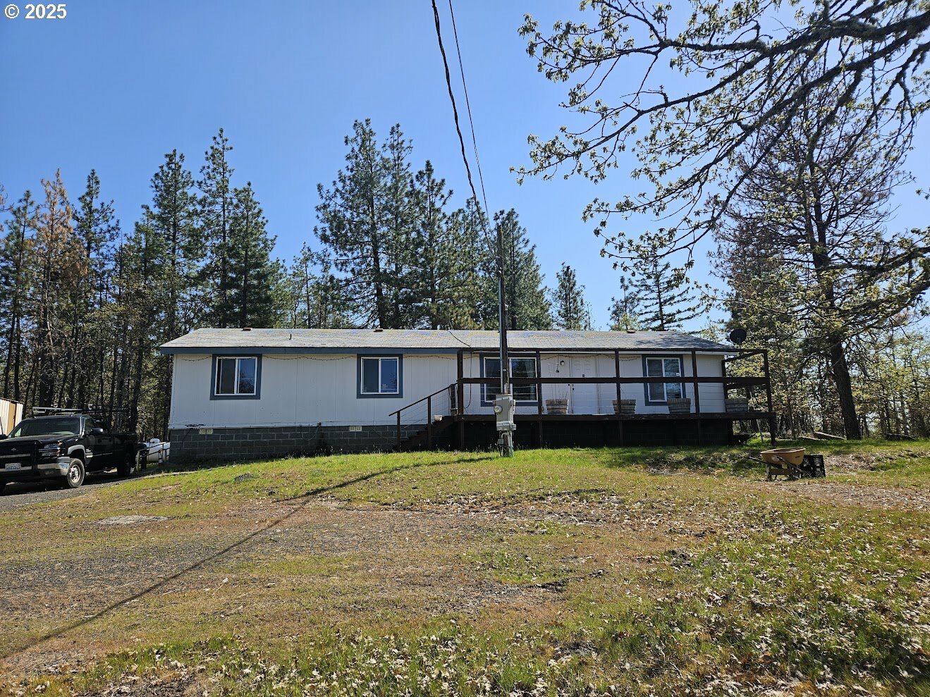Property Photo: 1994 Highway 97 WA 98620
