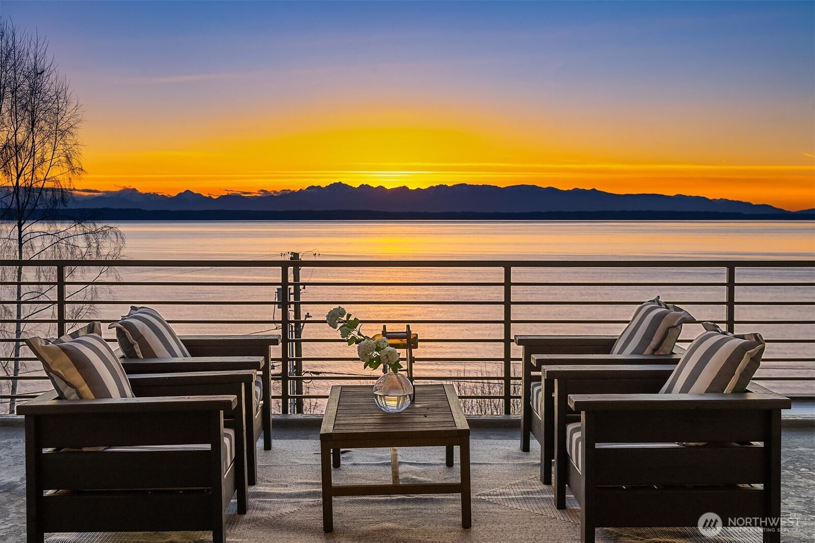 Property Photo: 13717 Puget Sound Boulevard WA 98026