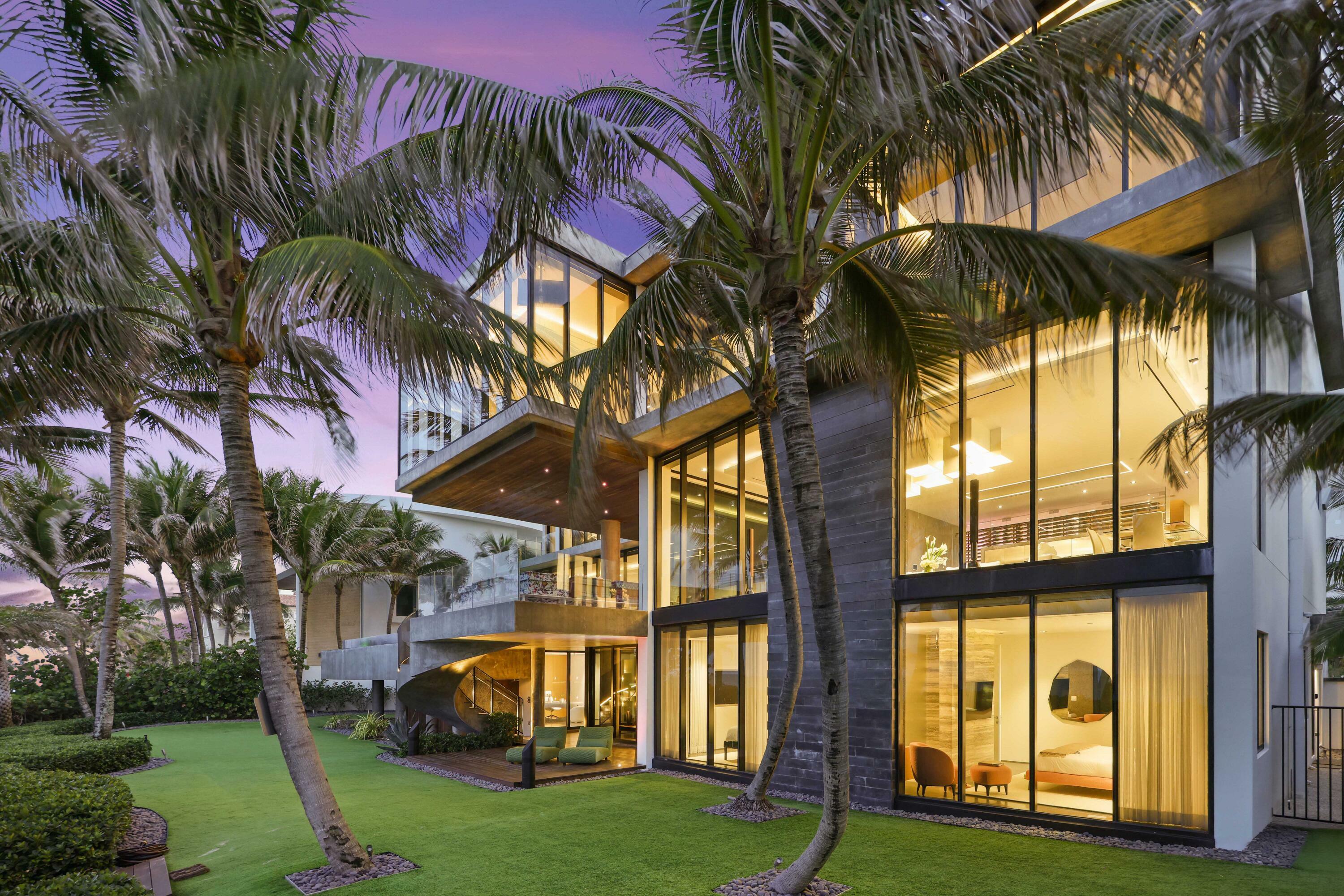 Property Photo: 3715 S Ocean Boulevard FL 33487