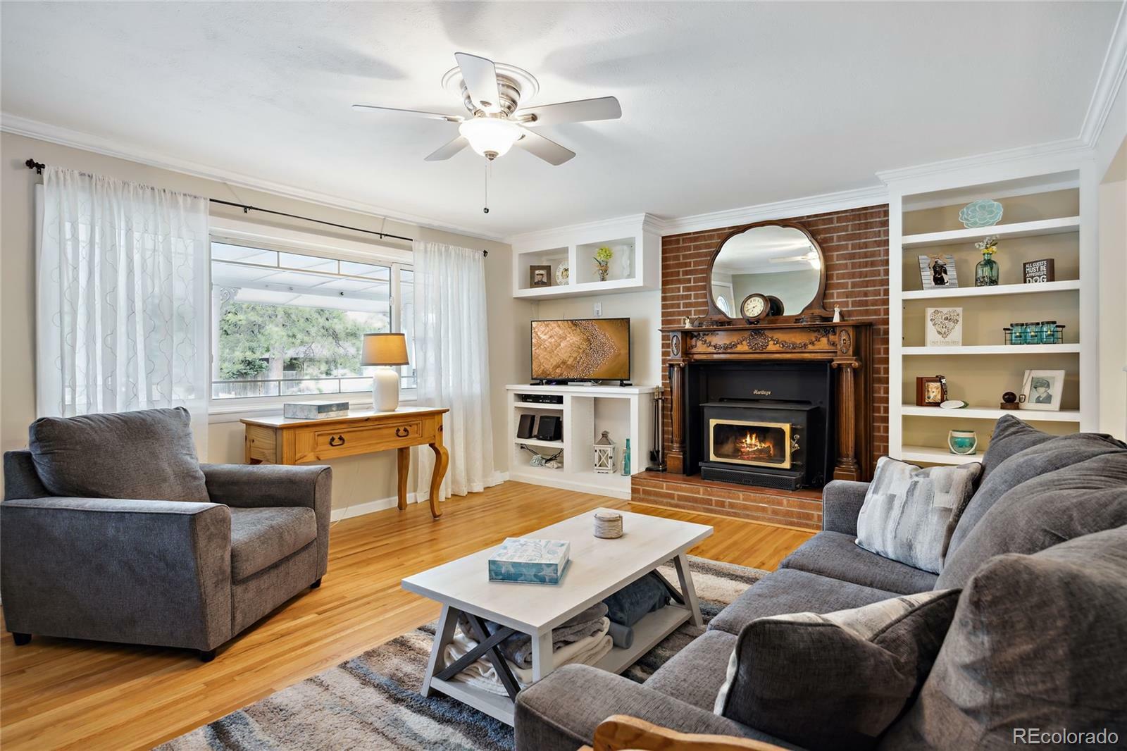Property Photo: 6013 S Logan Street CO 80121