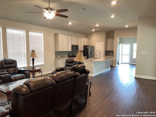 Property Photo: 2422 Pesaro Point TX 78259