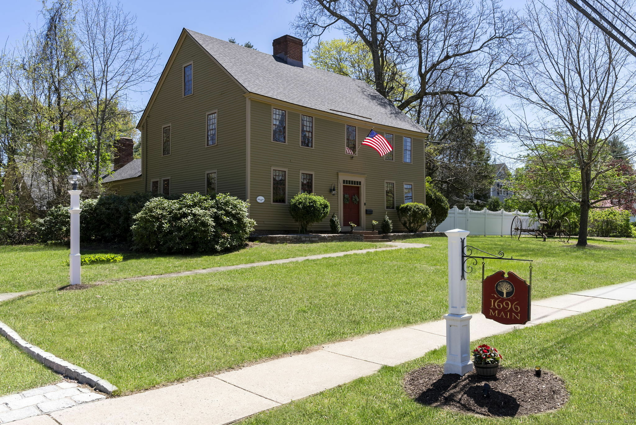 Property Photo: 1696 Main Street CT 06033