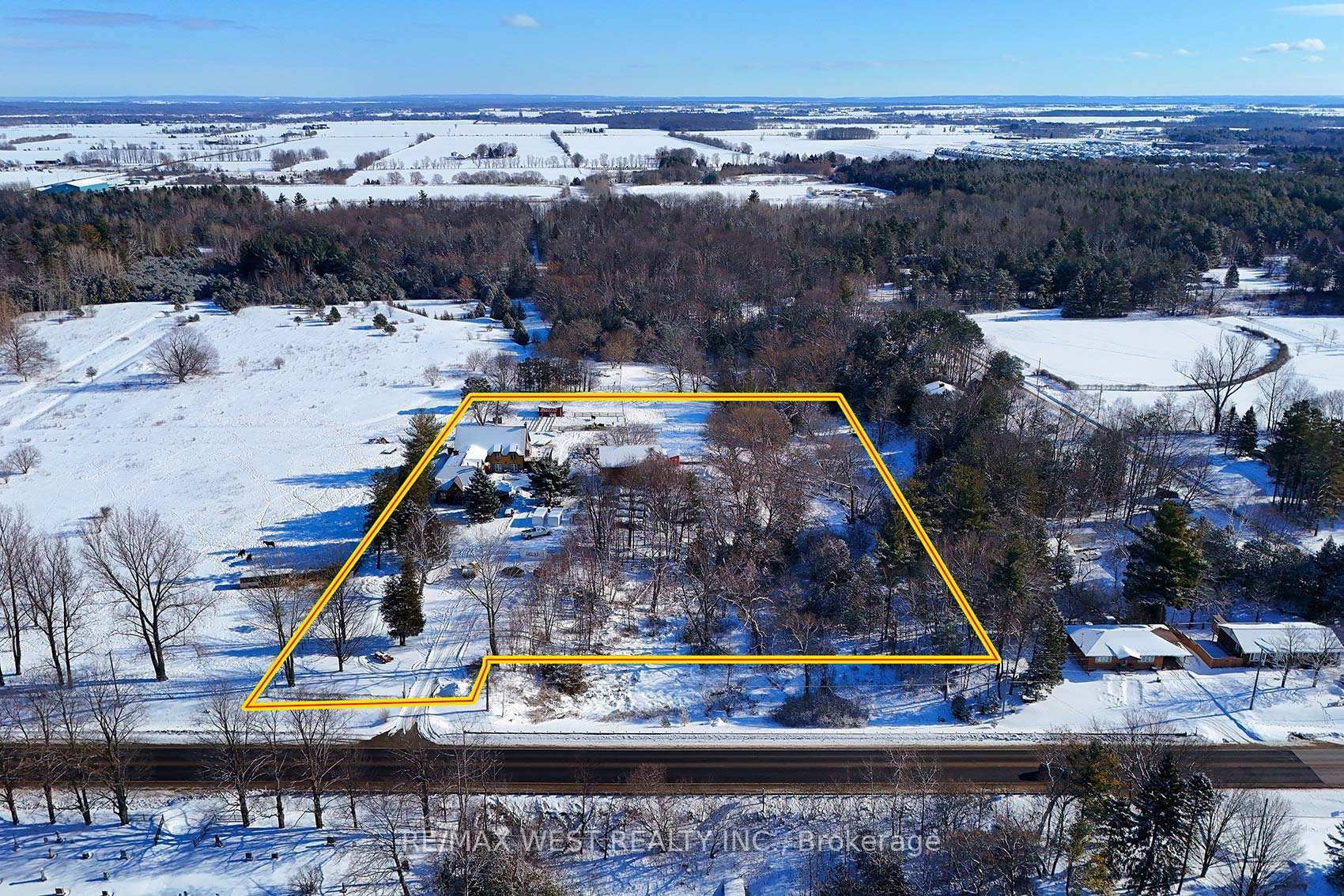 Property Photo: 7640 Highway 26 Highway ON L0M 1S0