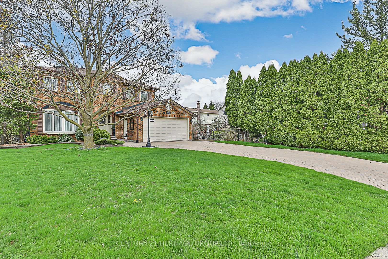 Photo de la propriété: 861 Columbia Court ON L3Y 6L6