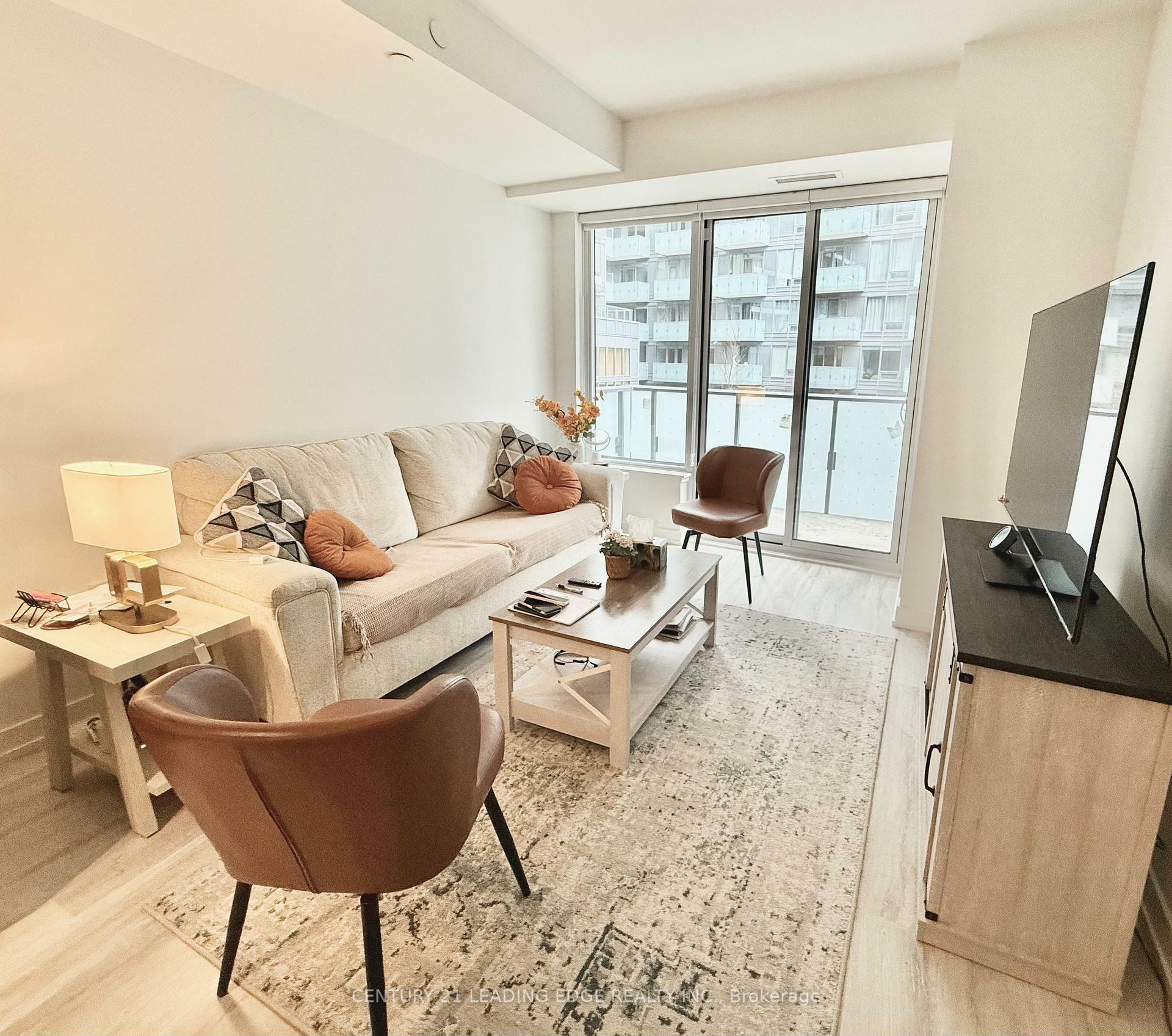 Photo de la propriété: 8 Olympic Garden Drive 404 ON M2M 0B9