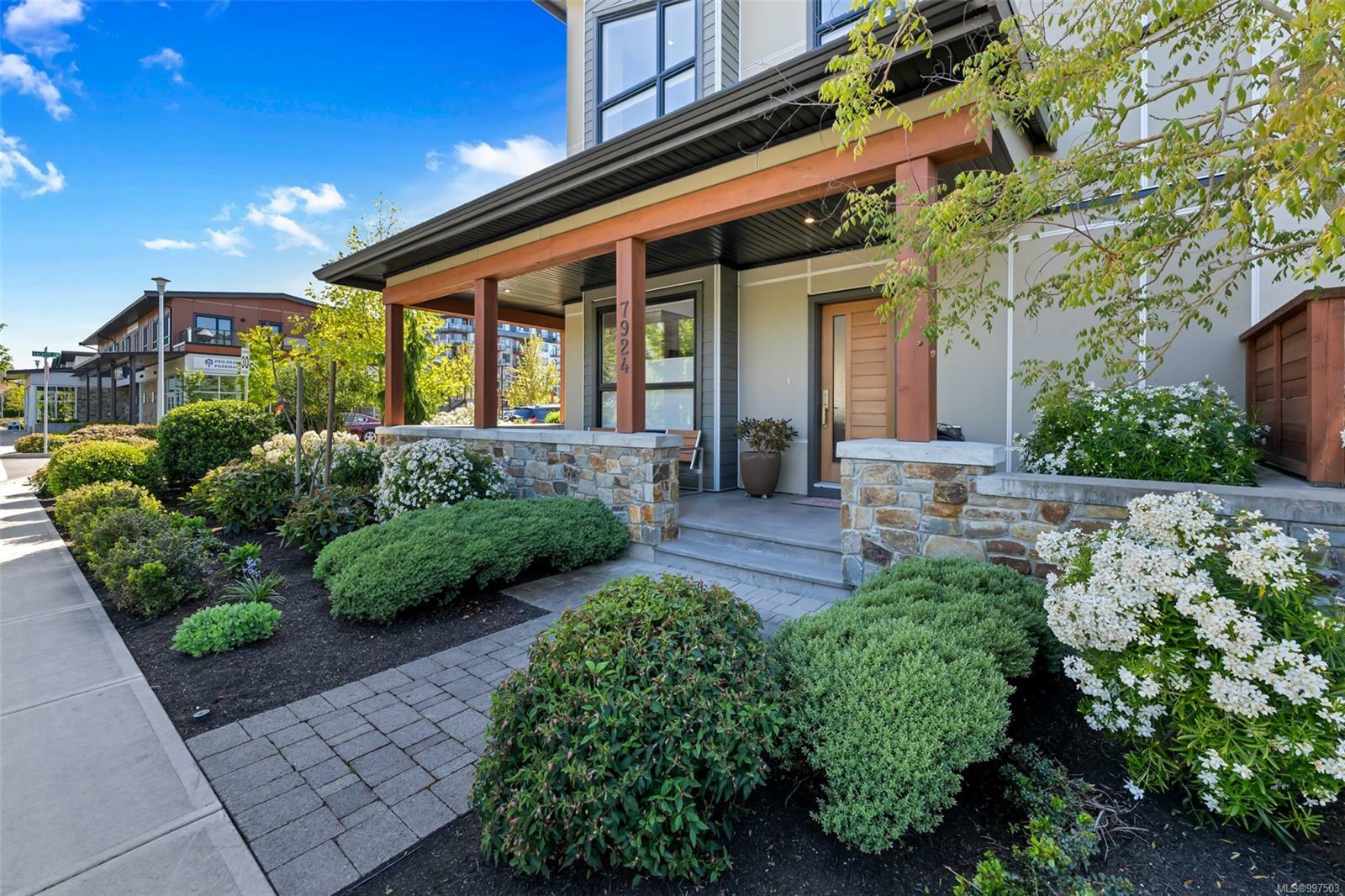 Property Photo: 7924 Lochside Dr BC V8M 0B9