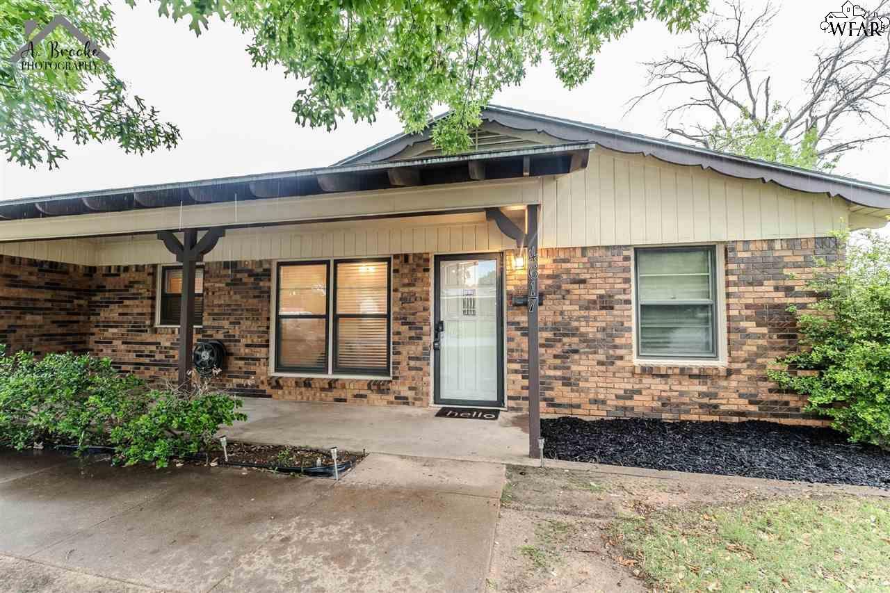Property Photo: 4617 Dennis Boulevard TX 76310