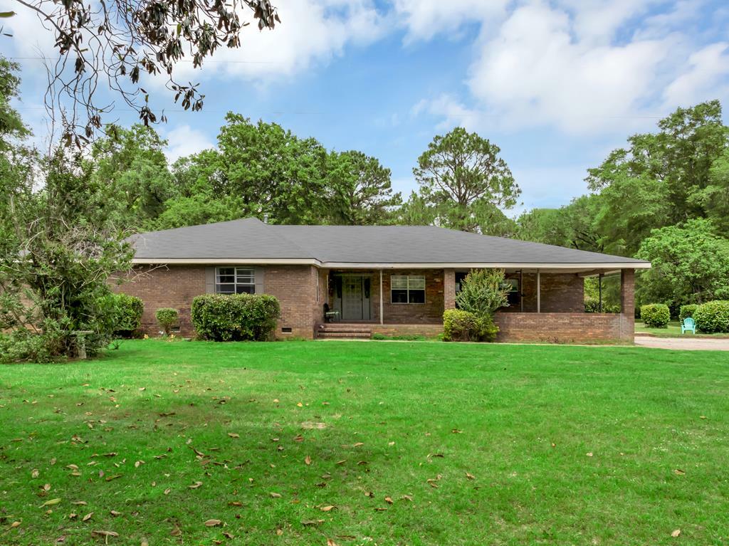 Property Photo: 402 Branch Rd GA 31705