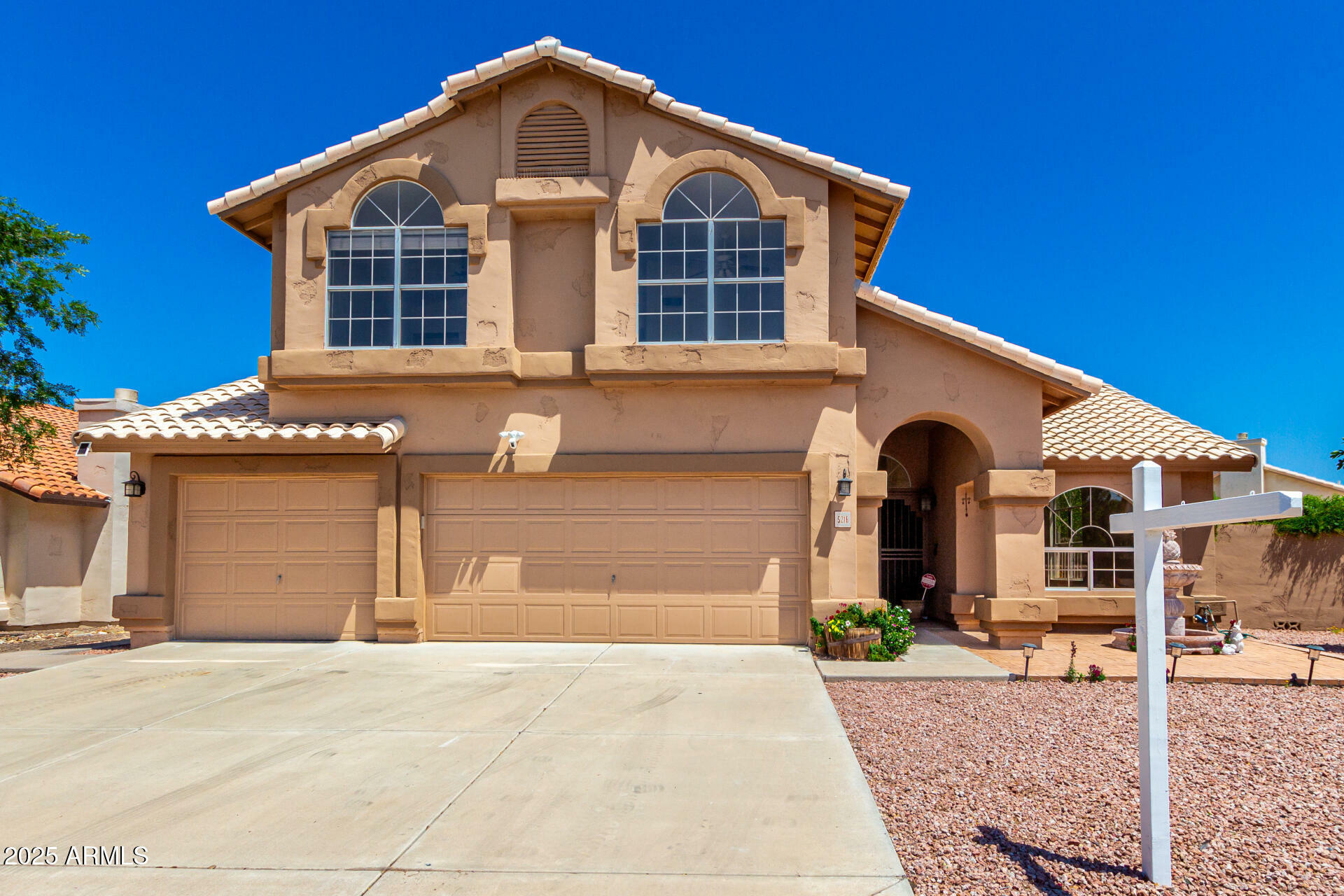 Property Photo: 5216 W Oraibi Drive AZ 85308