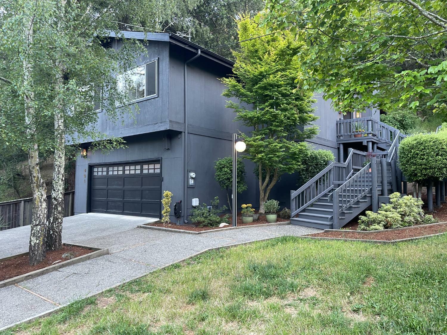 Property Photo:  401 Sausalito Street  CA 94925 