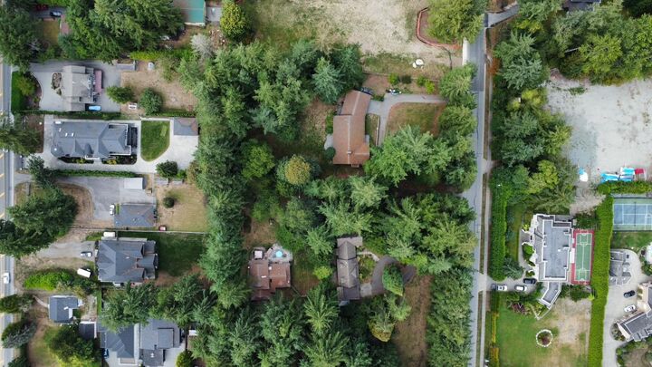 Photo de la propriété: 2451 141 Street BC V4P 2E5