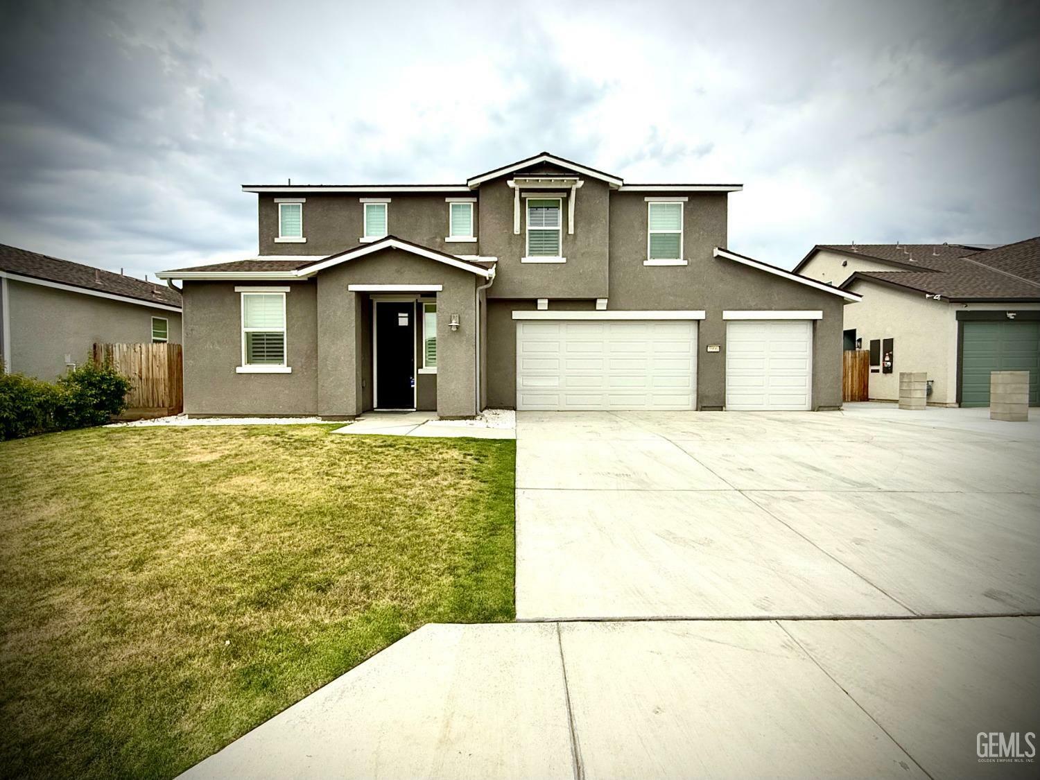 5906 Marconi Avenue  Bakersfield CA 93313 photo
