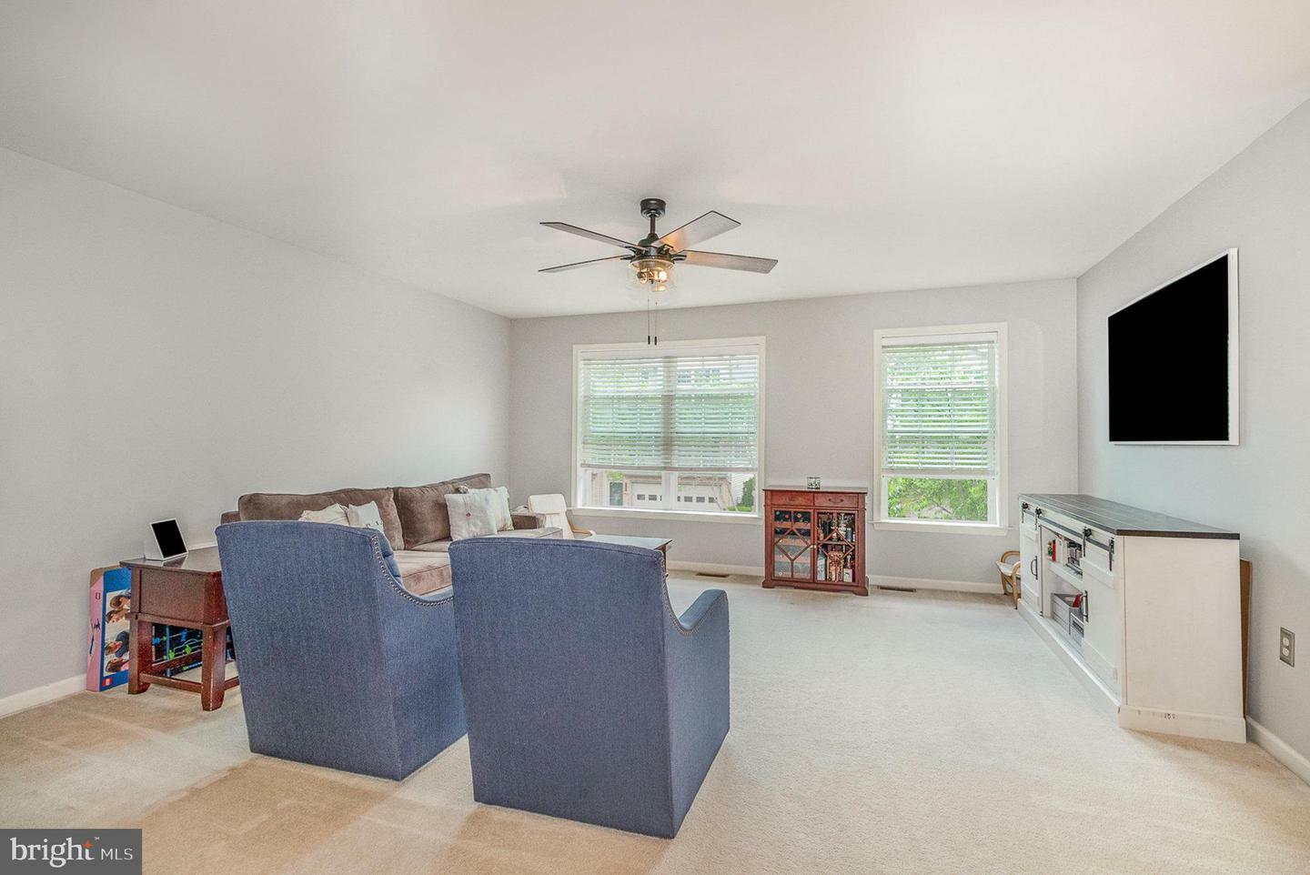 Property Photo: 551 Meadow Croft Circle PA 17055