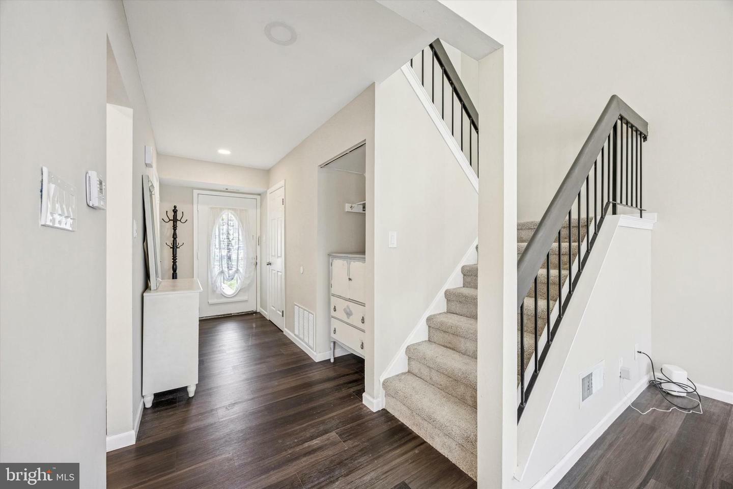 Property Photo: 417 Jamestown Court NJ 08054