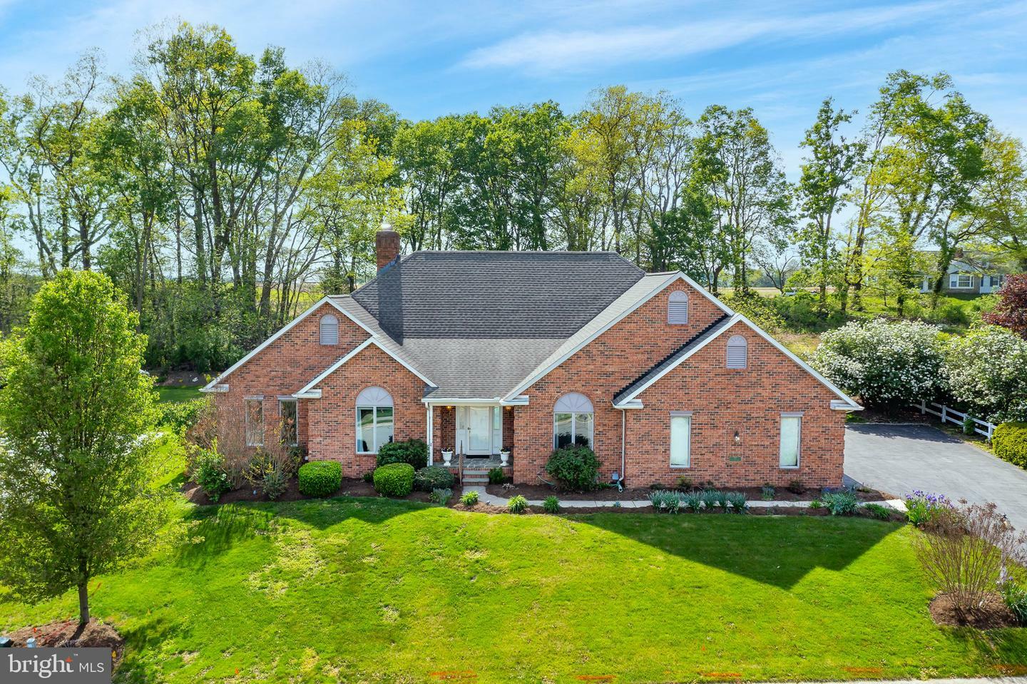 137 Bent Tree Drive  Lancaster PA 17603 photo