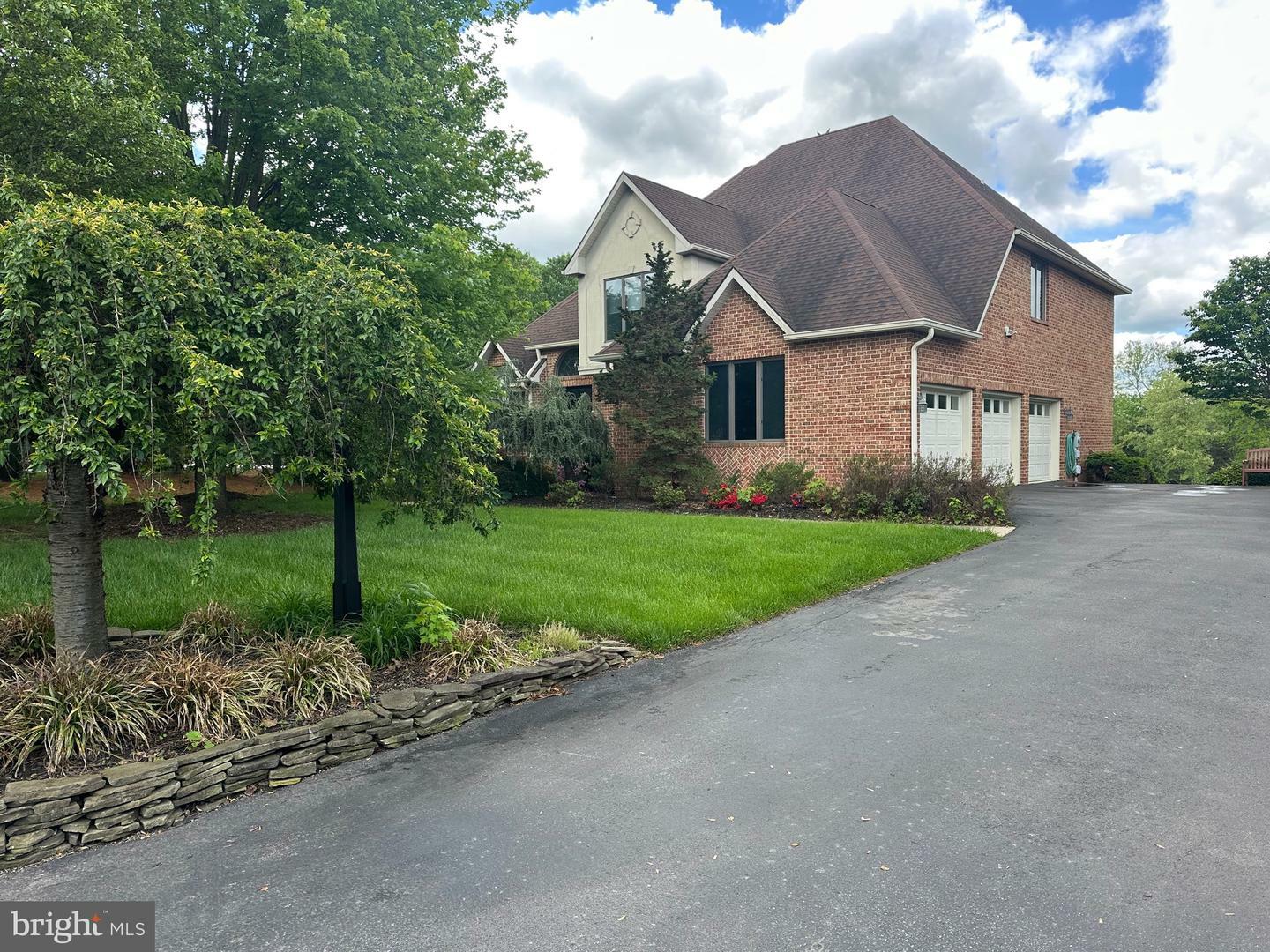 5304 Hollow Tree Lane  Keedysville MD 21756 photo