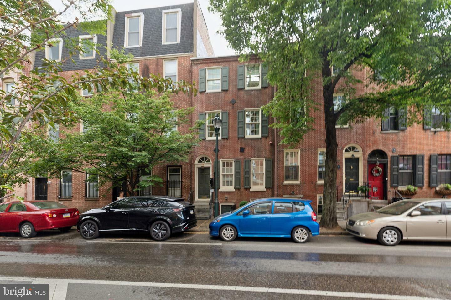 Property Photo: 1210 Pine Street PA 19107