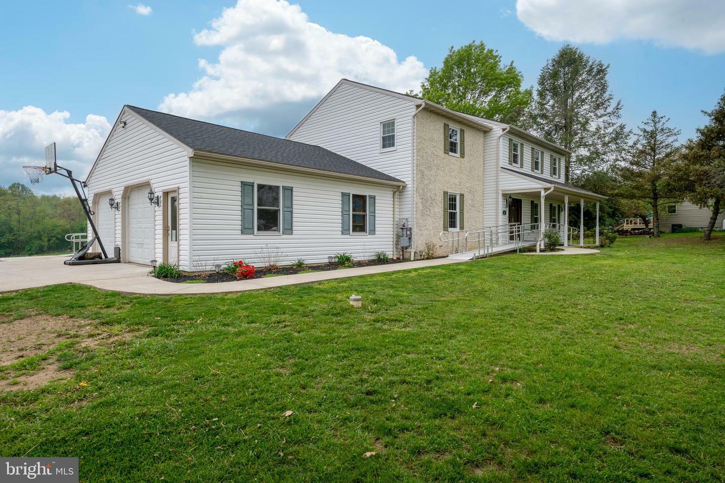 Property Photo: 46 Schoolhouse Road PA 17560