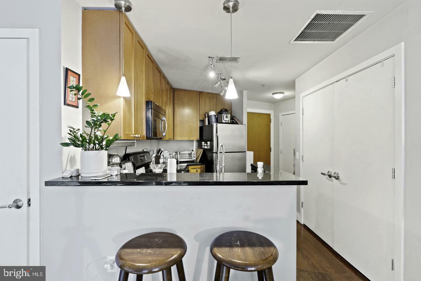 Property Photo: 2120 Vermont Avenue NW 222 DC 20001