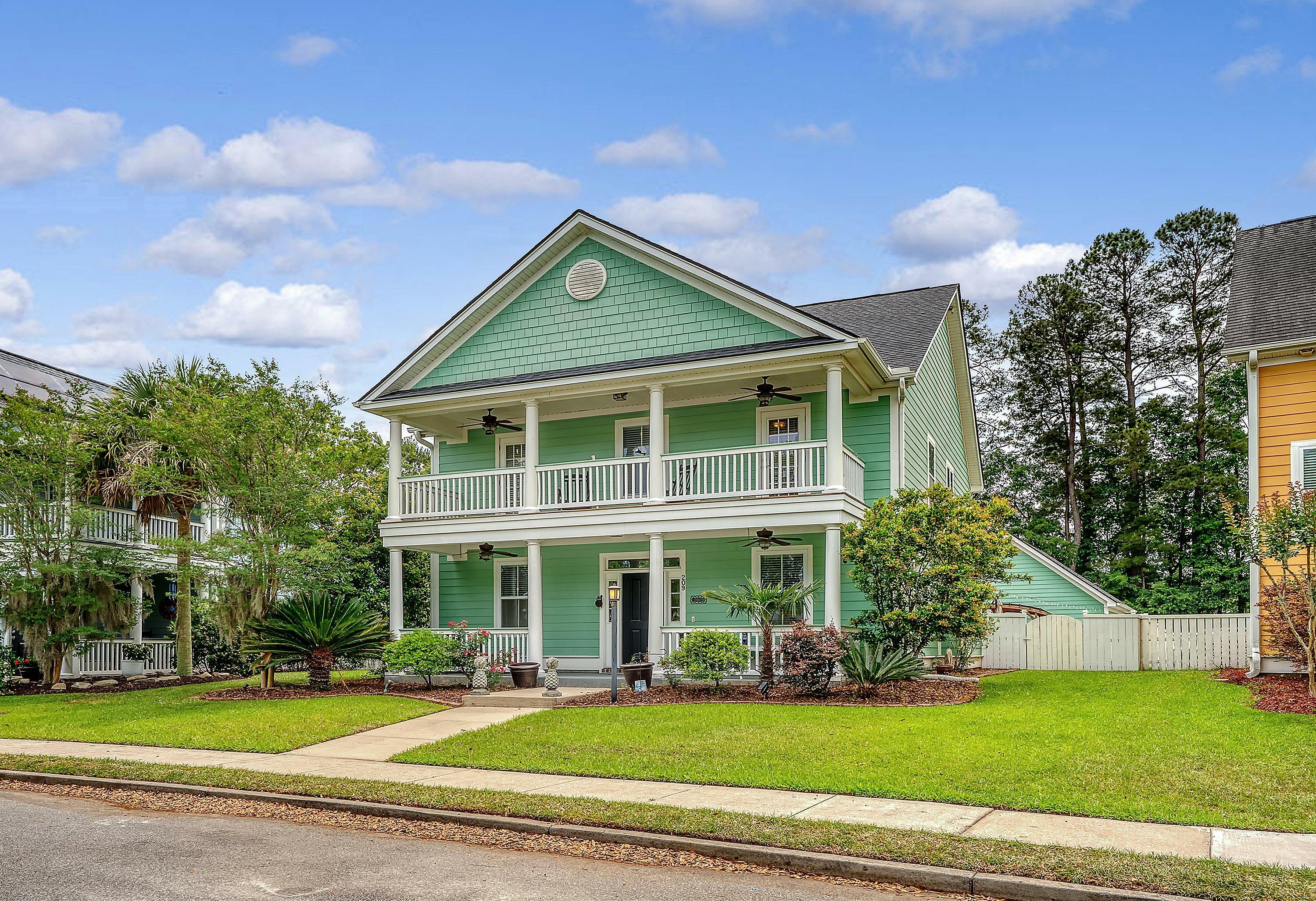 Property Photo: 209 Forsythia Avenue SC 29483