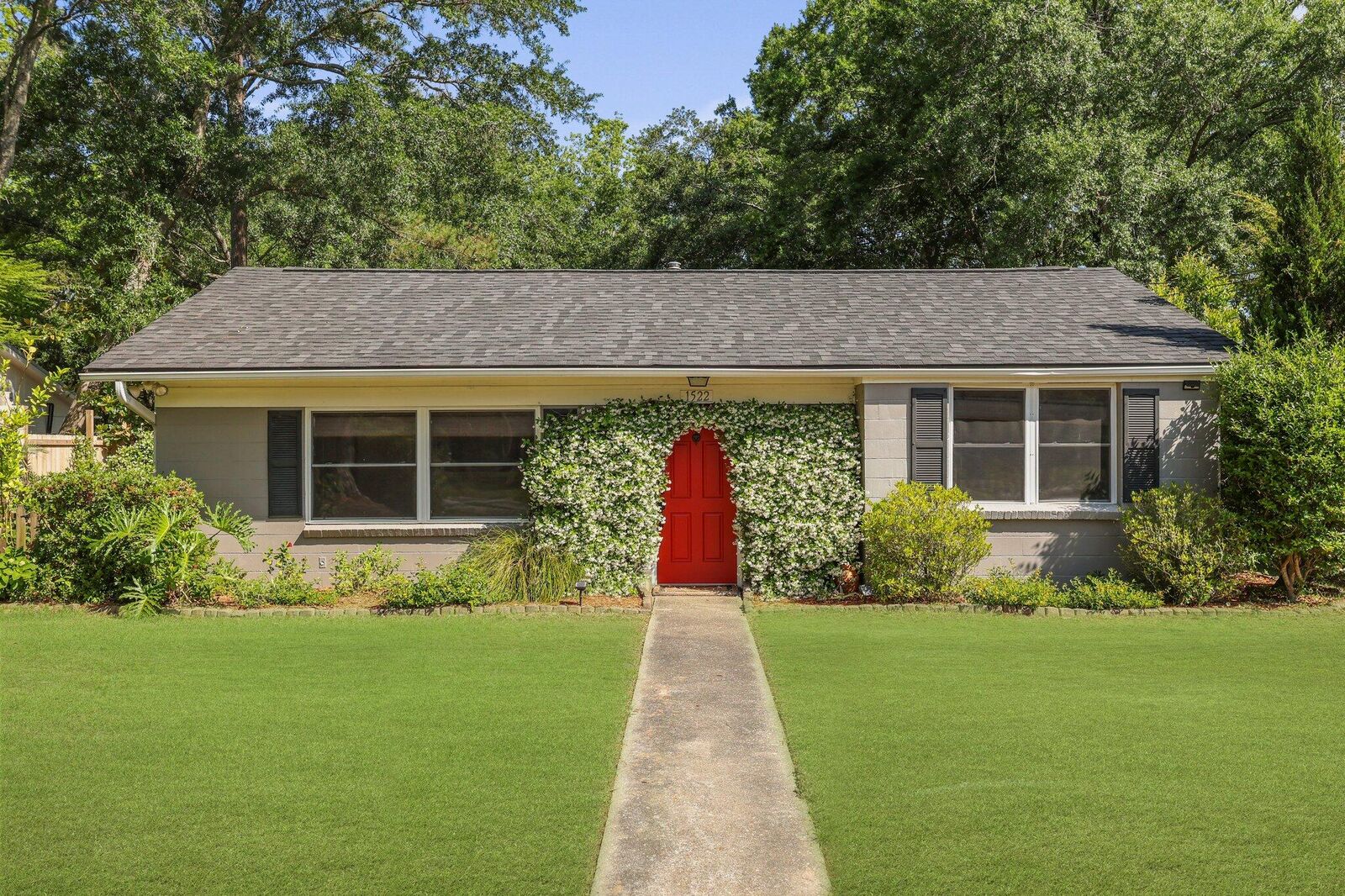 Property Photo: 1522 Inland Avenue SC 29412