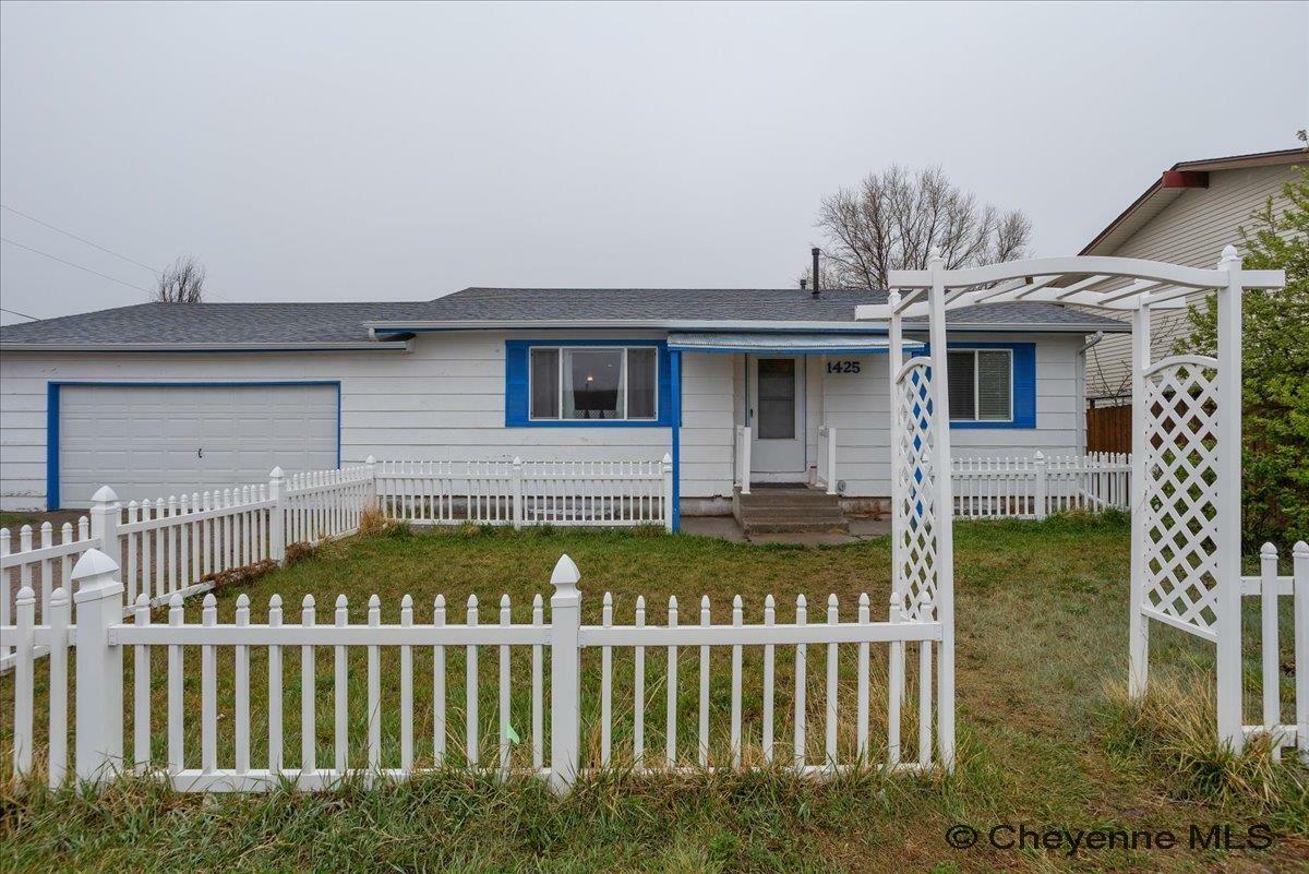 1425 Lampman Ct  Cheyenne WY 82007 photo