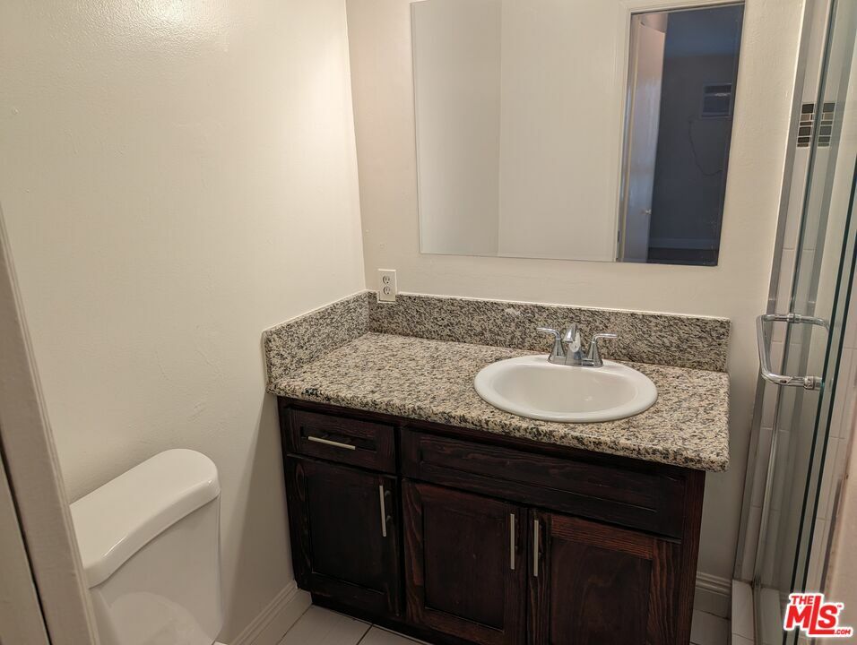 Property Photo: 633 N Sweetzer Ave CA 90048