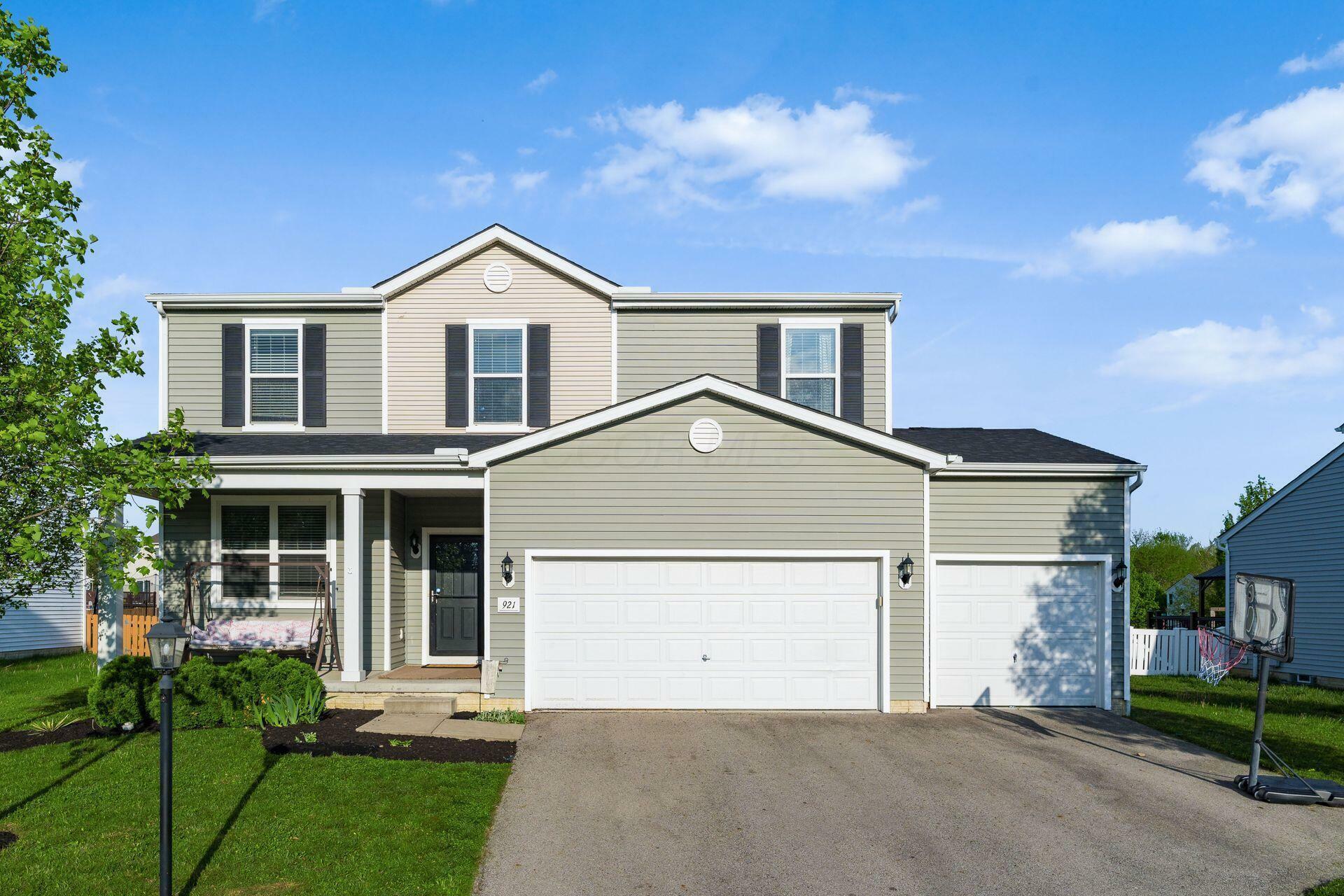 Property Photo: 921 Poppleton S Place OH 43062