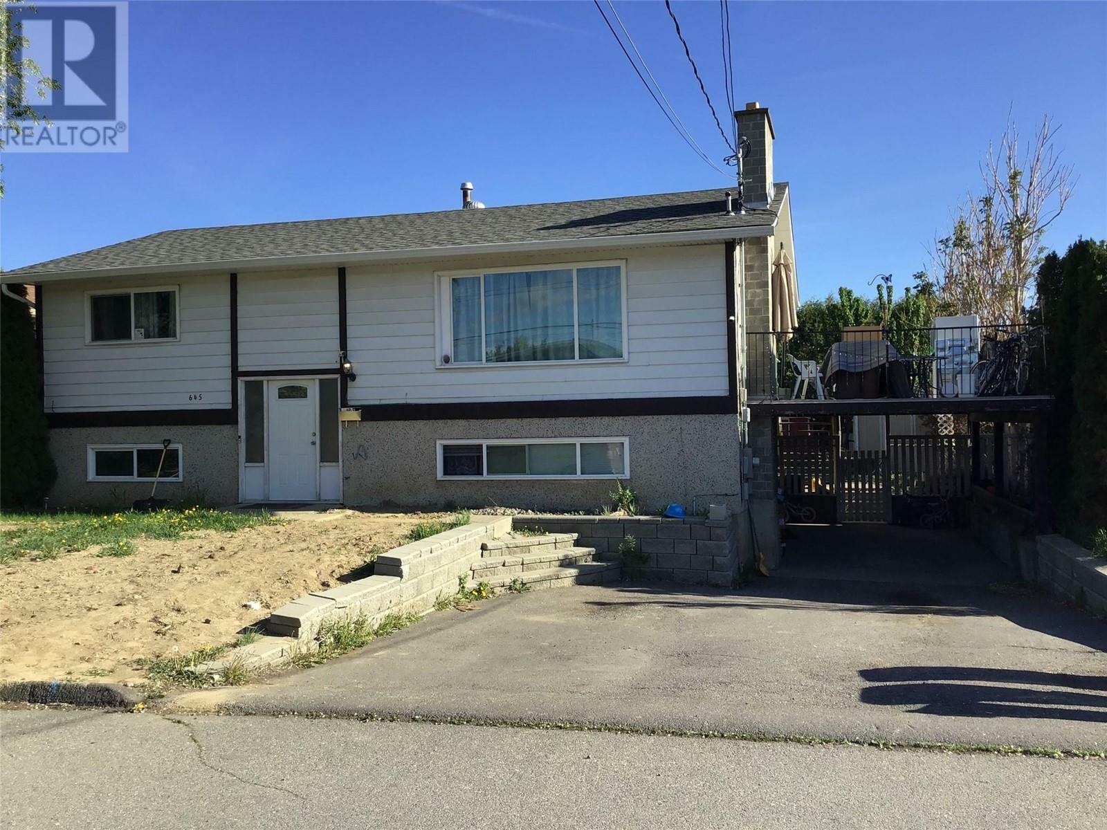 645 Courtenay Crescent  Kamloops BC V2B 1Z7 photo