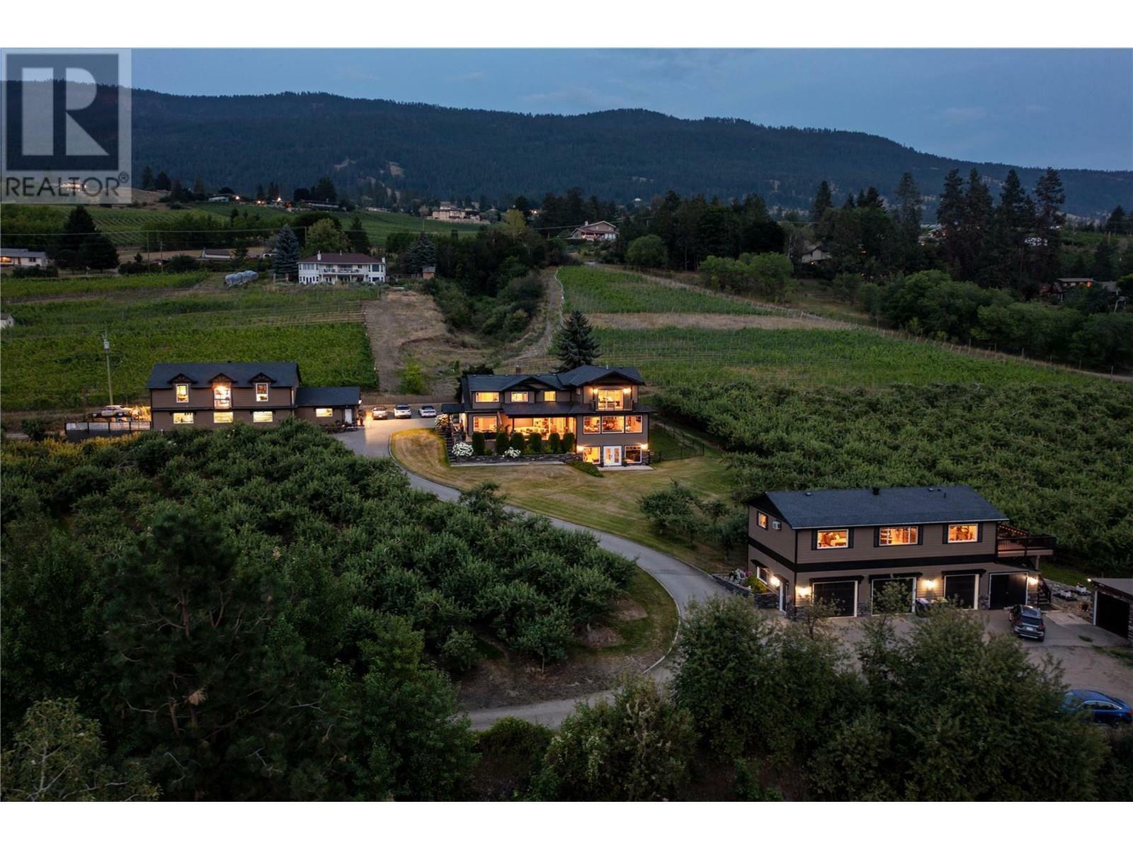 Property Photo: 4511 Crawford Road BC V4V 2C7