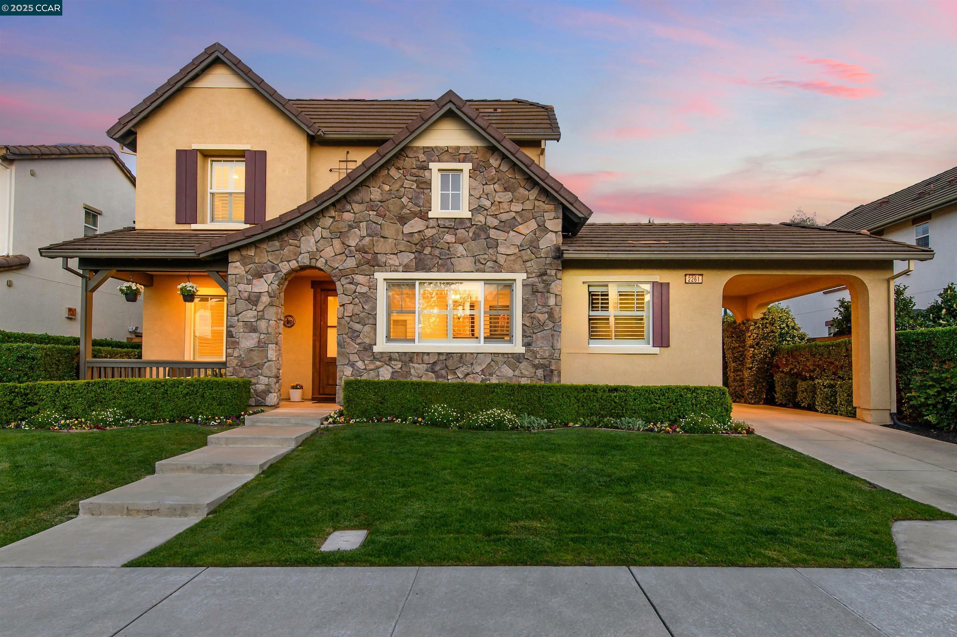 Property Photo: 2261 Genoa St CA 94506