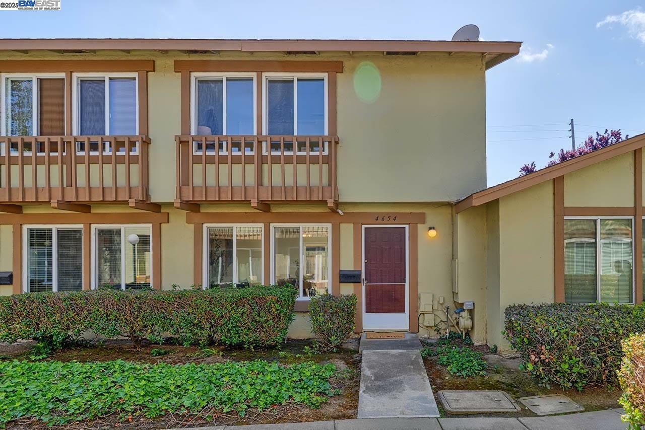 Property Photo: 4654 Balboa Way CA 94536