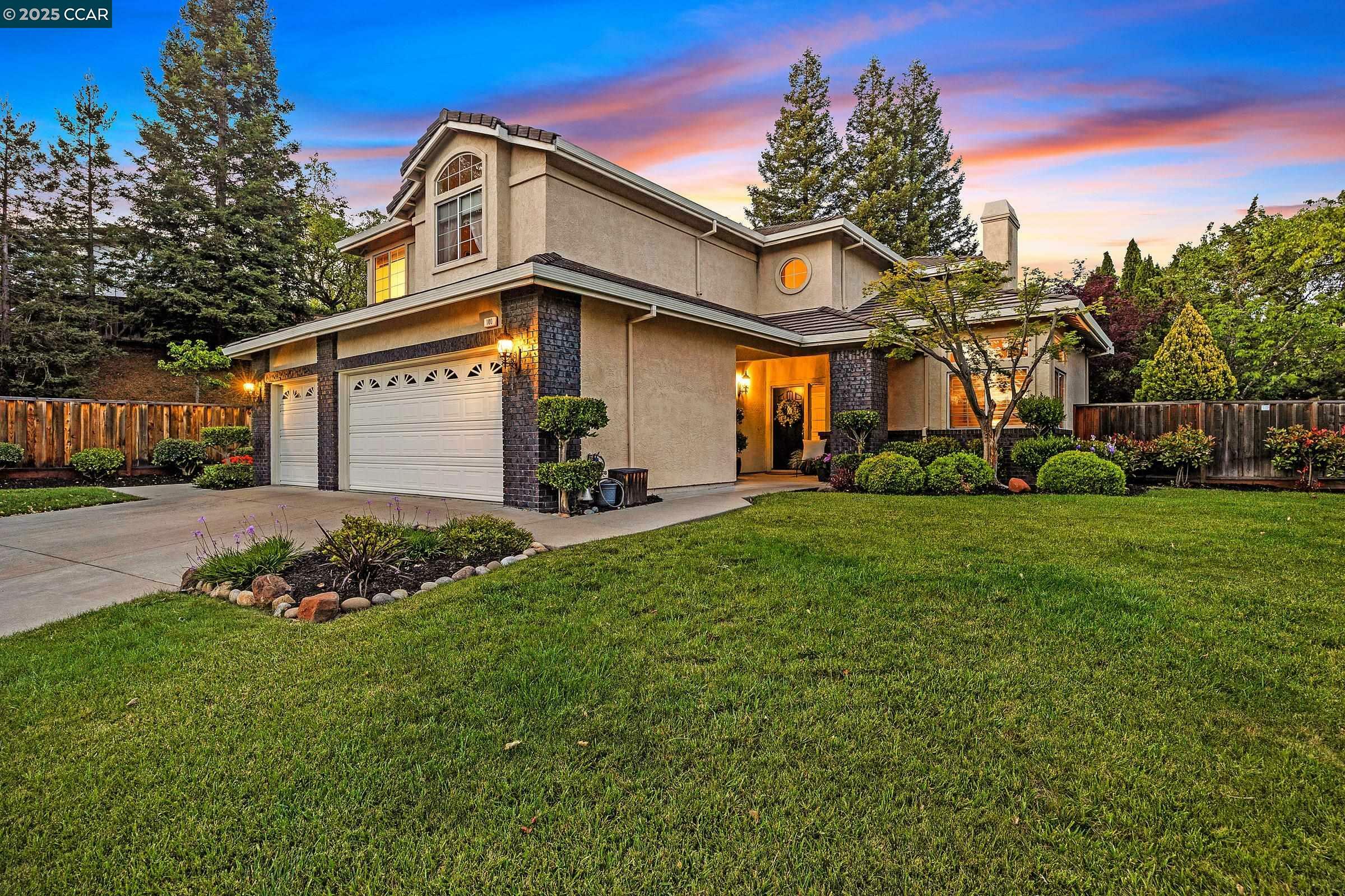 Property Photo: 100 Bedford Ct CA 94506