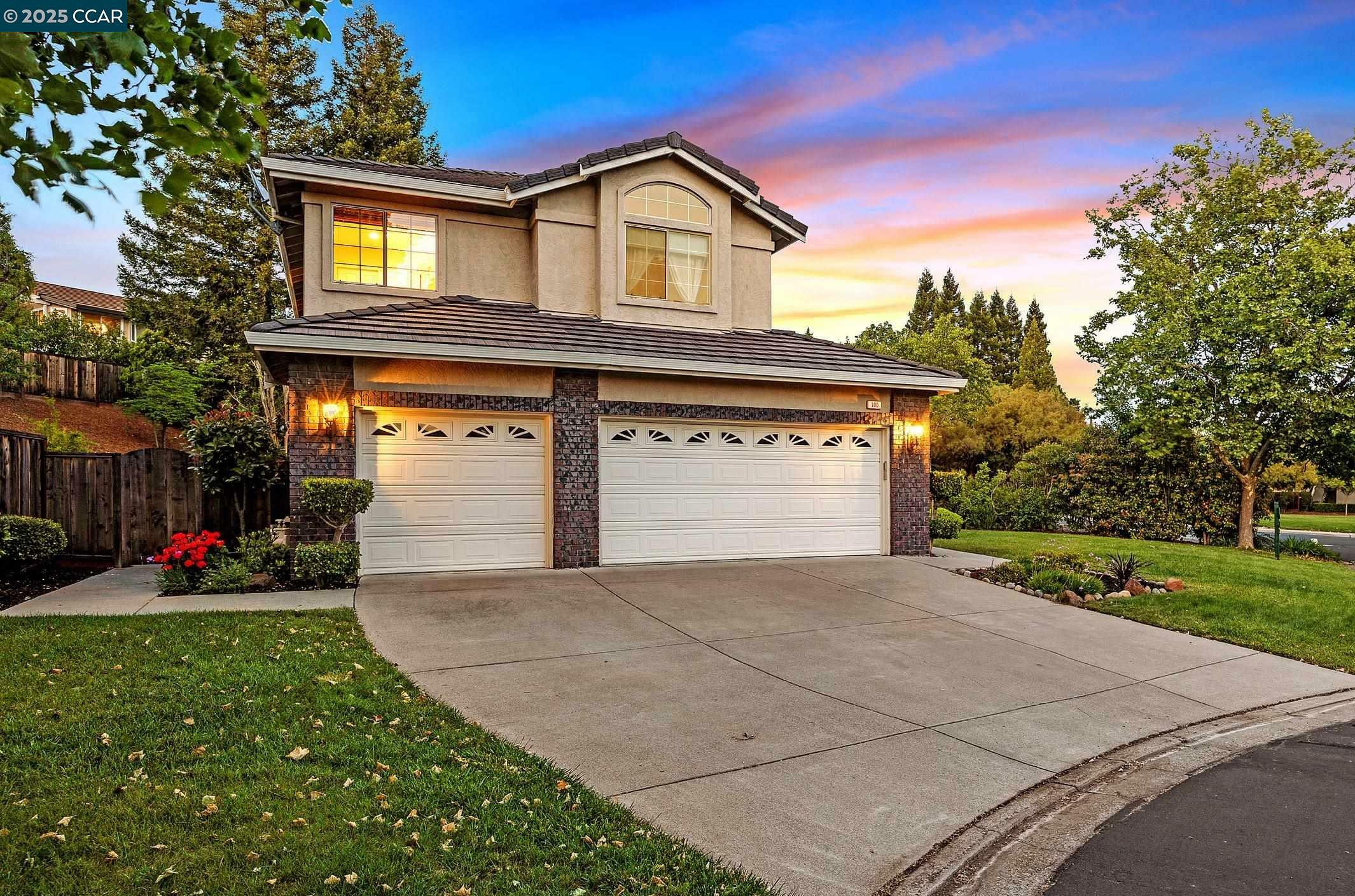 Property Photo: 100 Bedford Ct CA 94506
