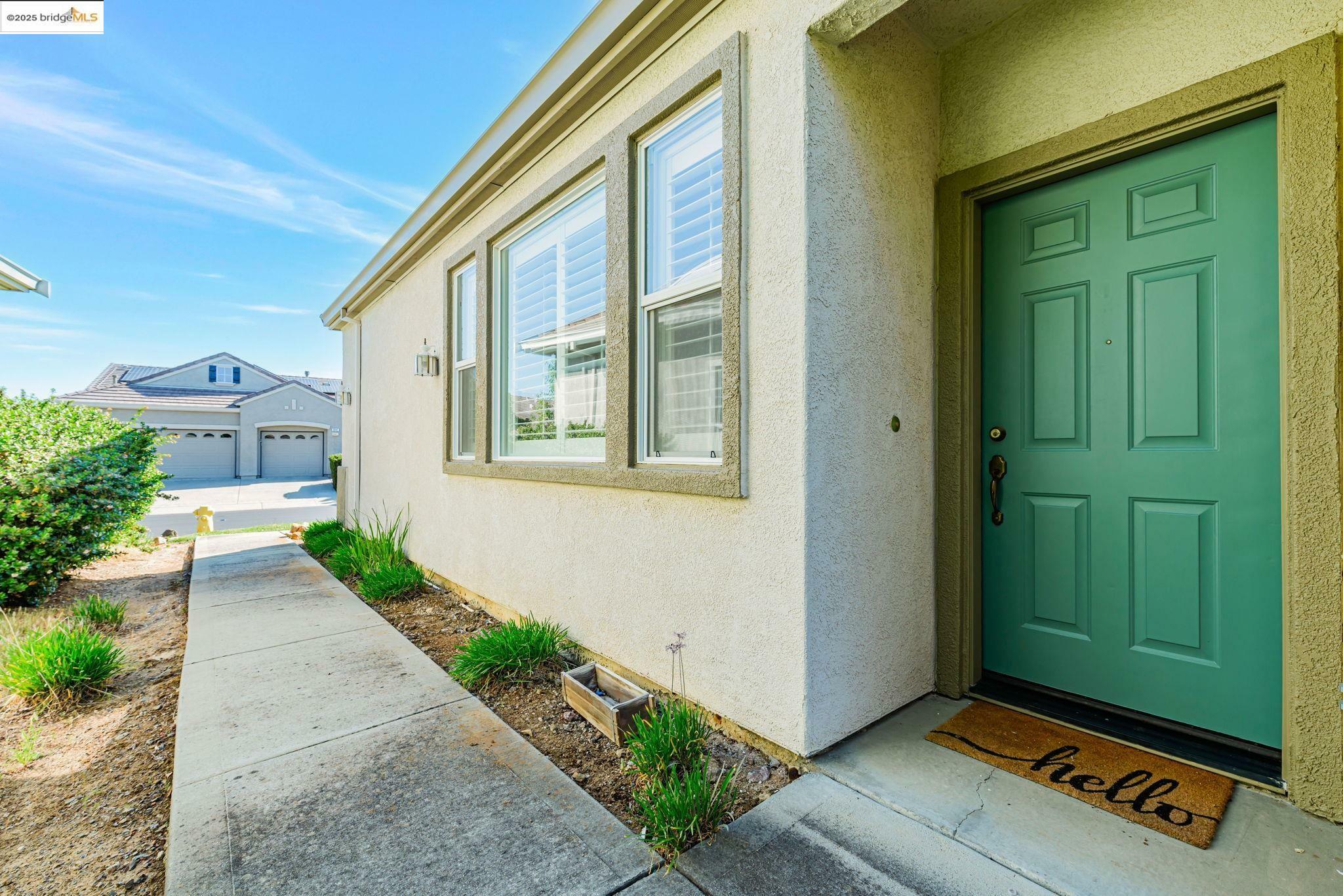 Property Photo: 2040 Kent Dr CA 94513