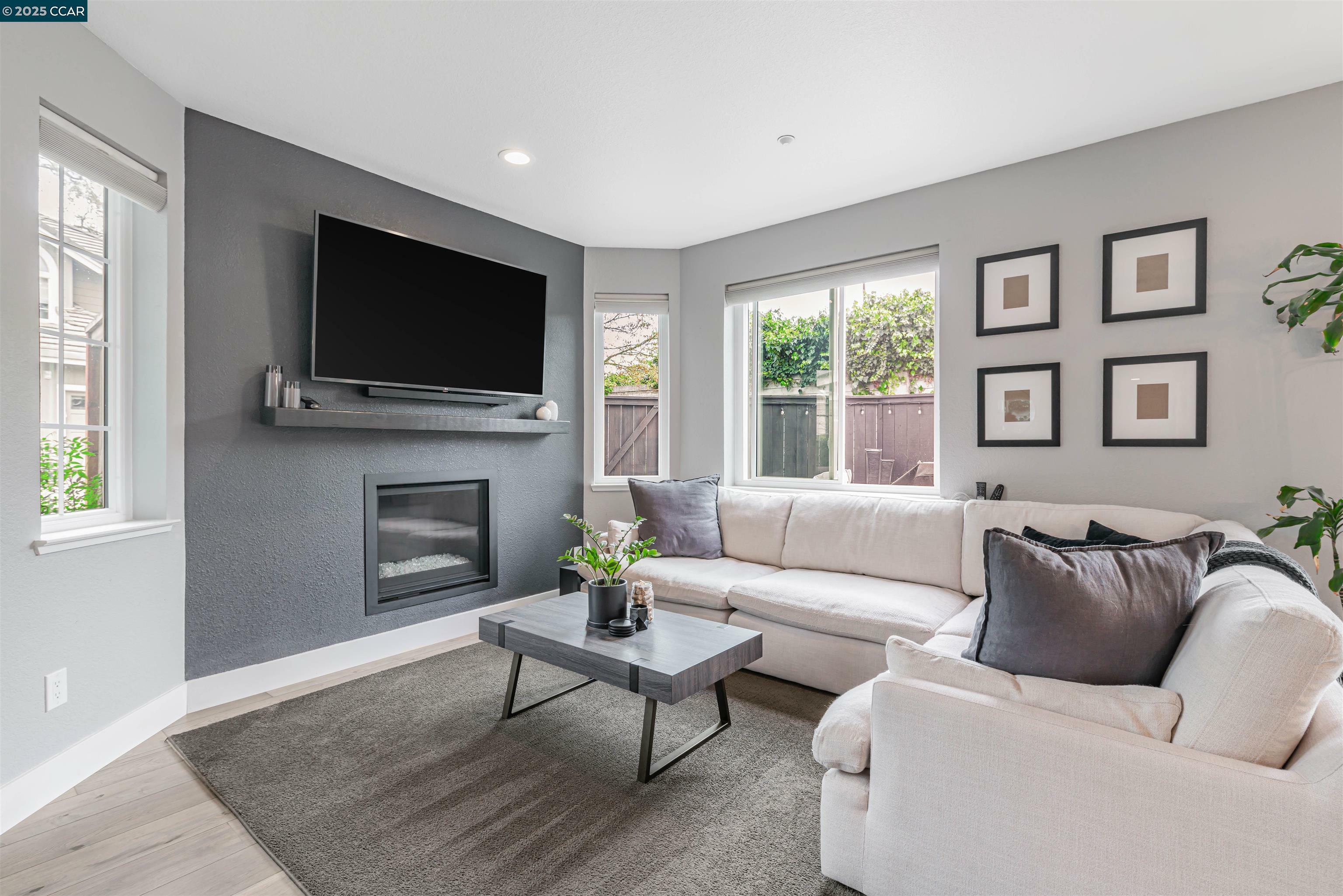 Property Photo: 62 Danville Oak Pl CA 94526
