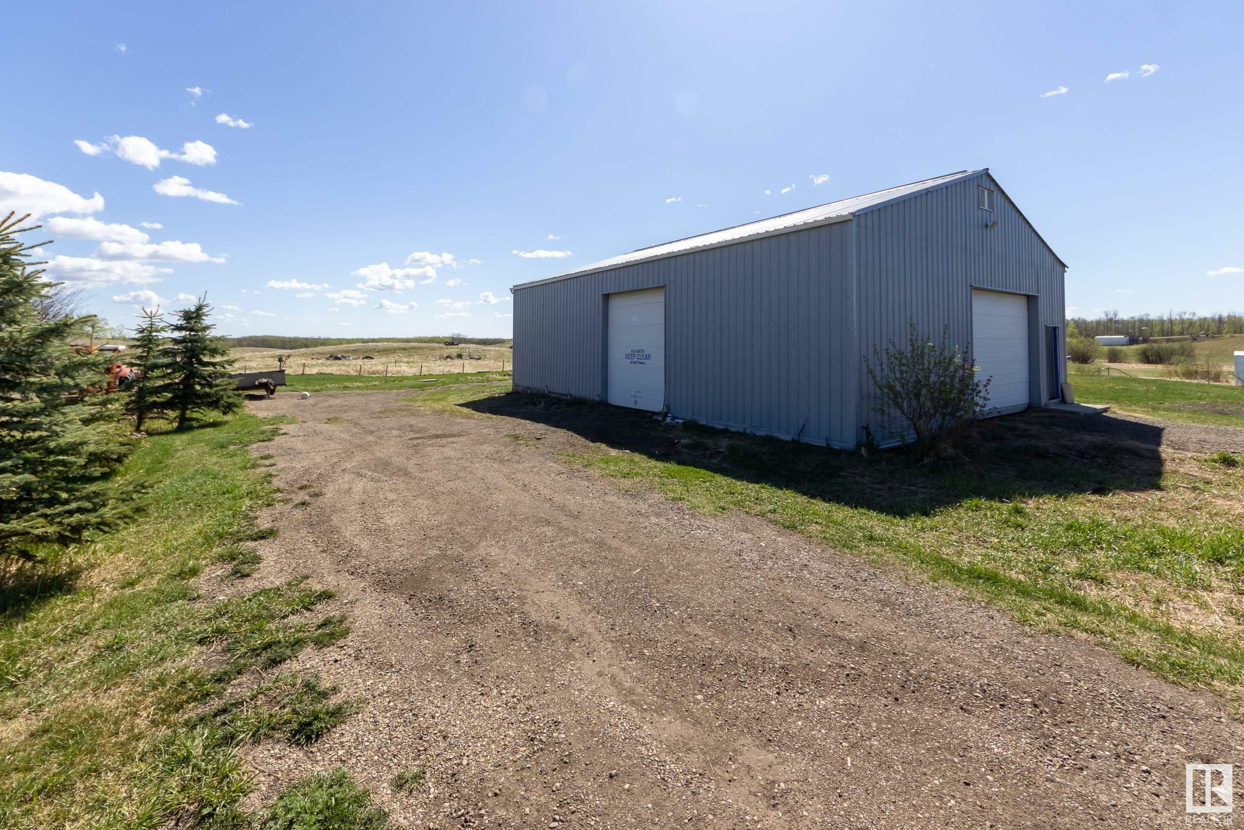 Property Photo: 52229 Rge Road 225 AB T8C 1C7