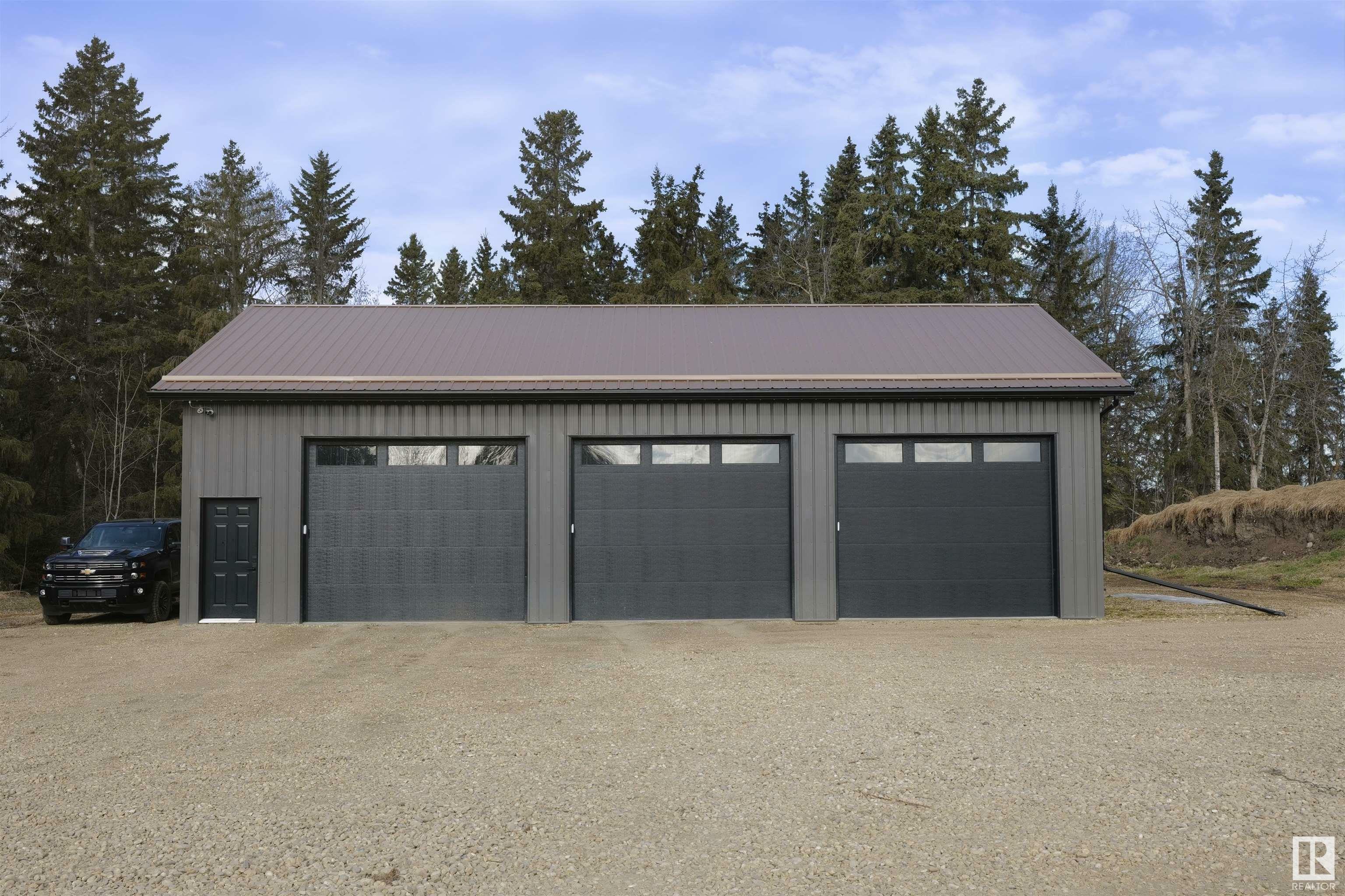 Property Photo: 6010 Twp Rd 602 AB T7N 1N3