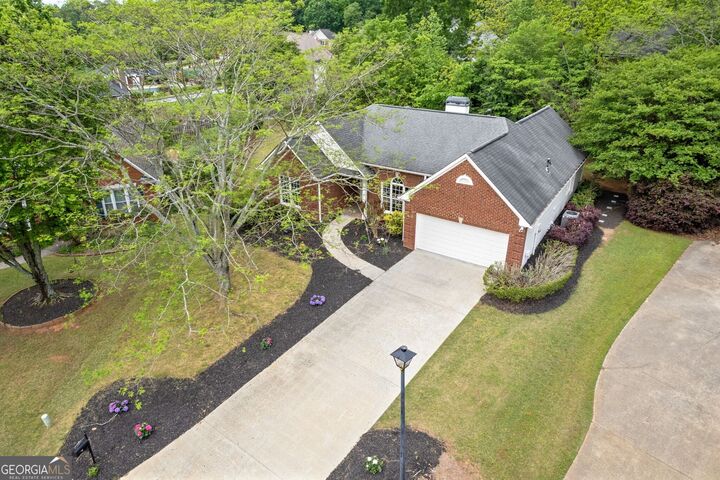 Property Photo:  3325 Woodside Circle  GA 30004 