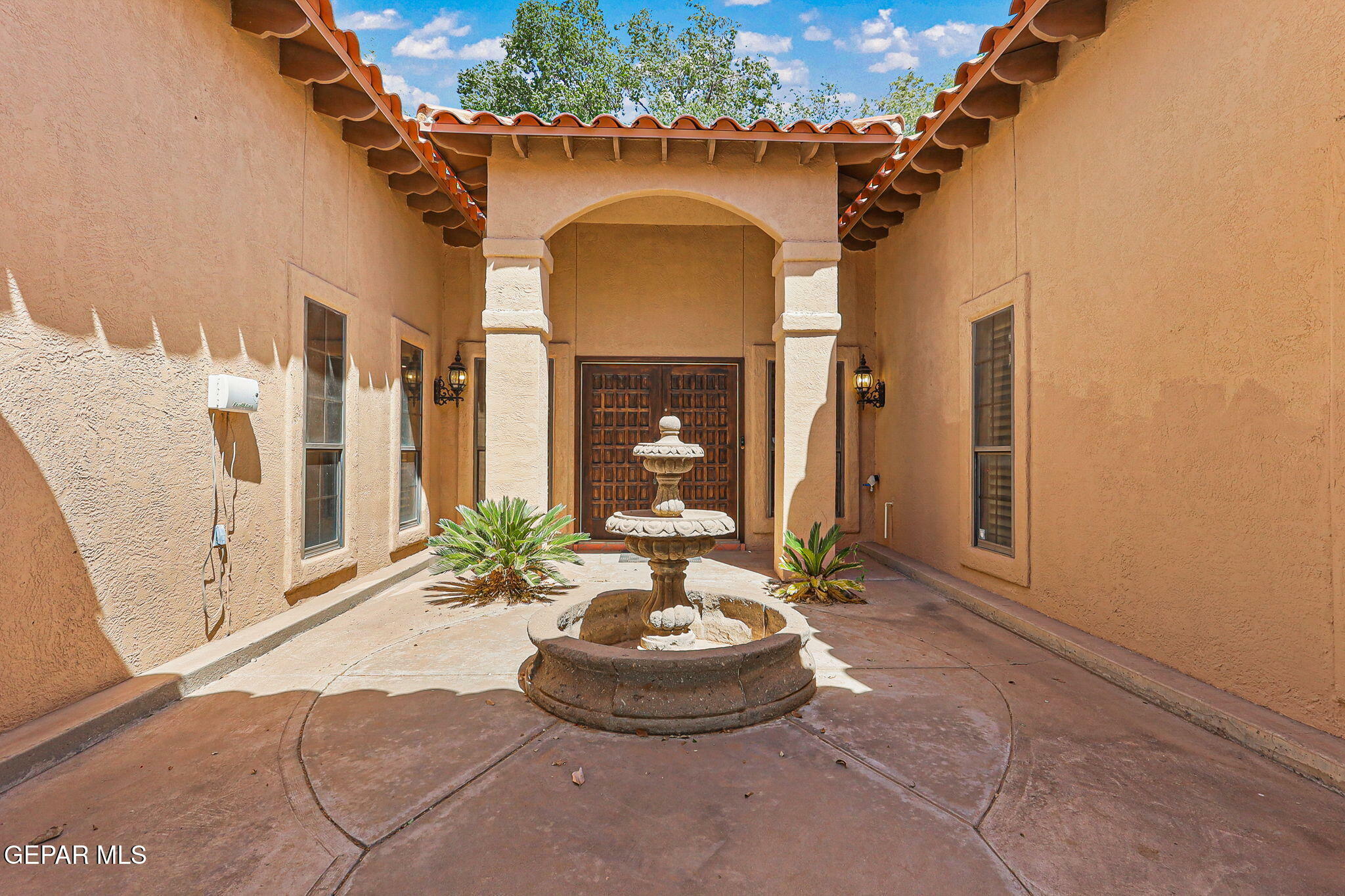 Property Photo: 509 Leslie Ward Court TX 79922