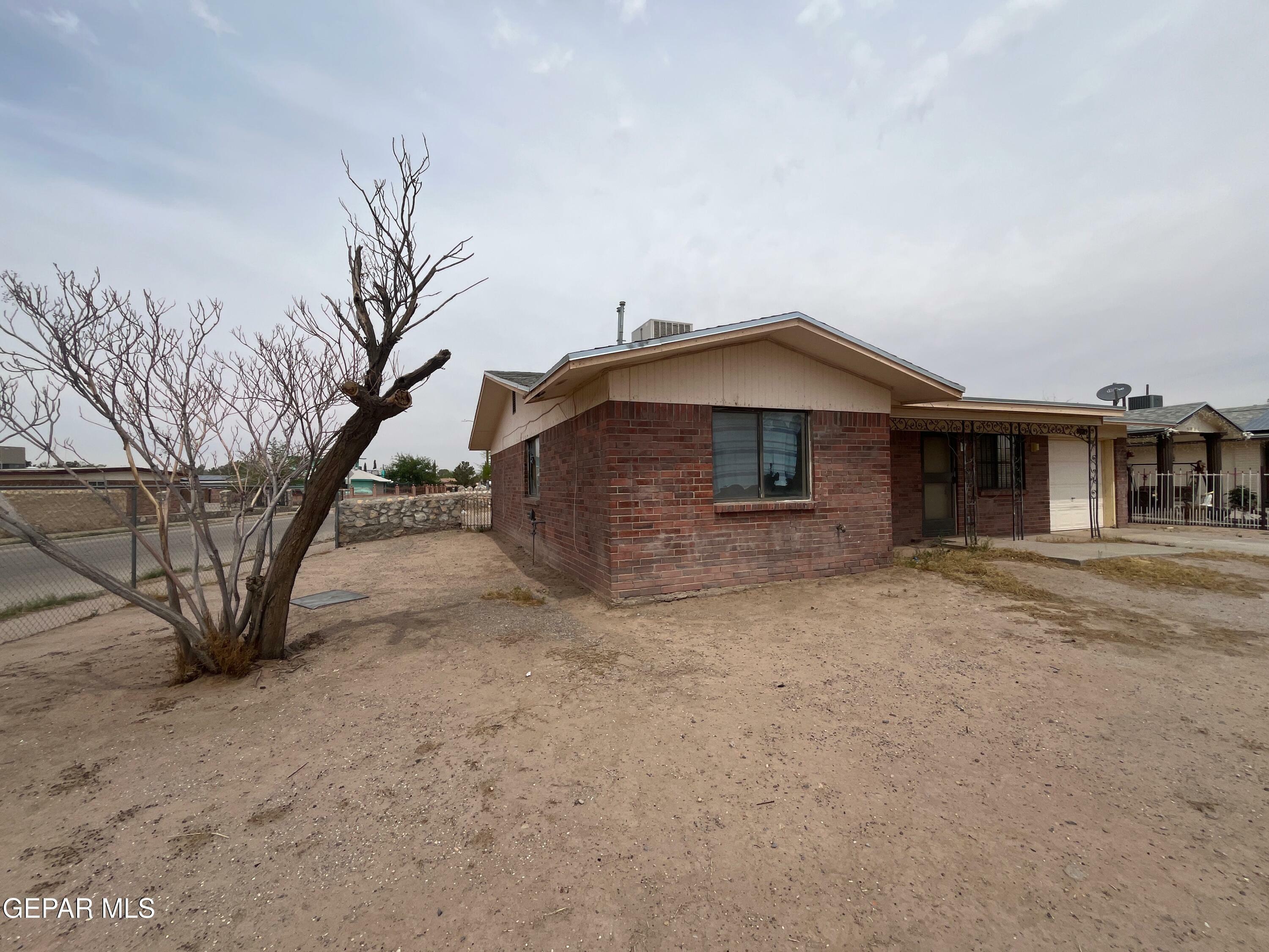 9885 Lilly Drive  El Paso TX 79927 photo