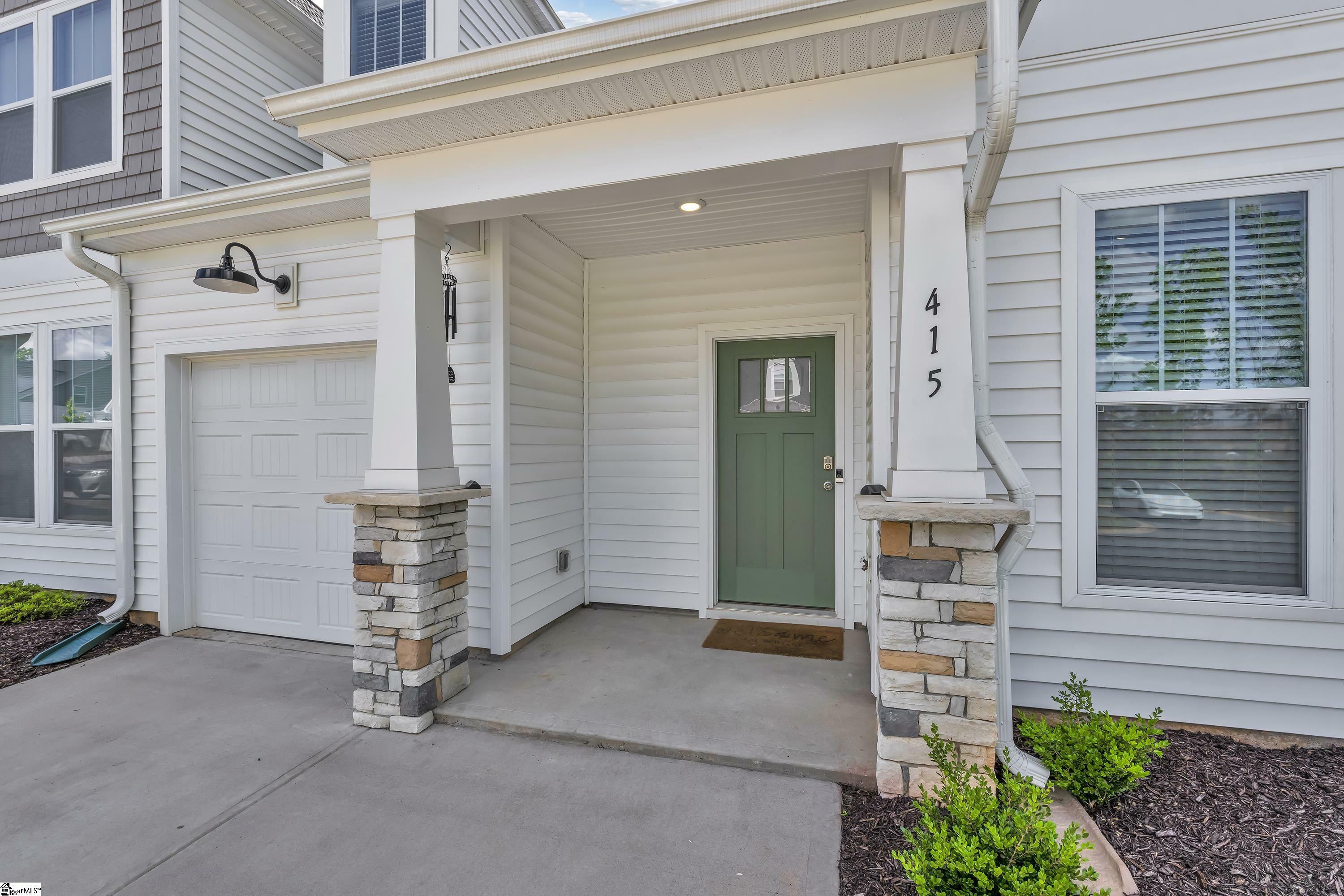 Property Photo: 415 Ambleside Lane SC 29605