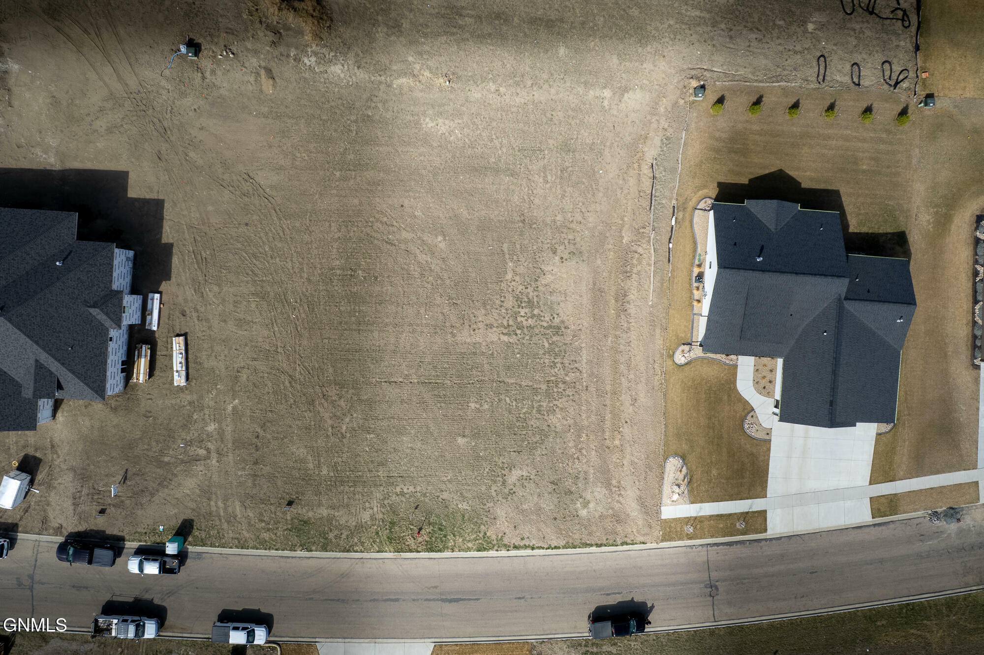 Property Photo: 2010 Antler Avenue ND 58503