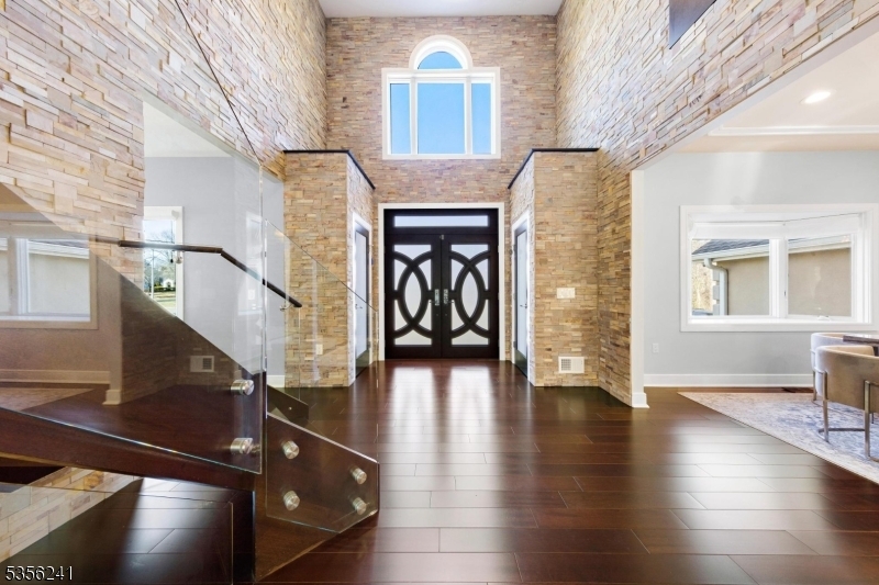 Property Photo: 6 Alex Ct NJ 08831