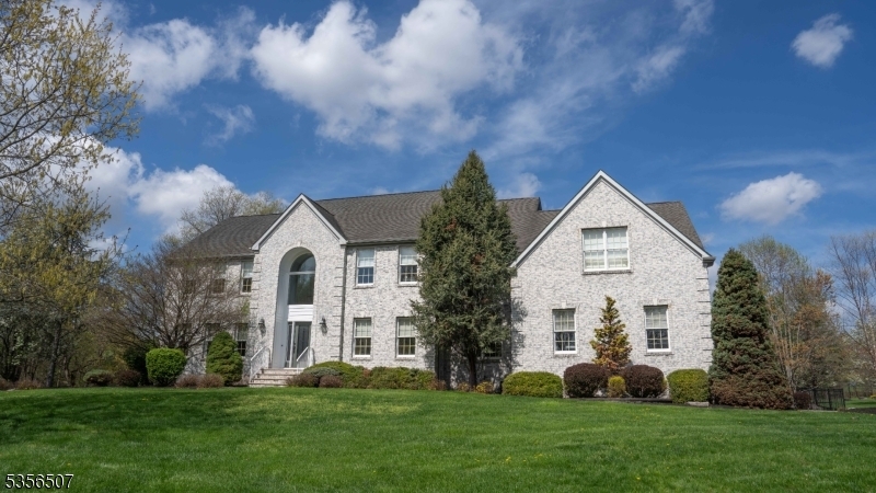 Property Photo: 1 Dewing Ct NJ 08551