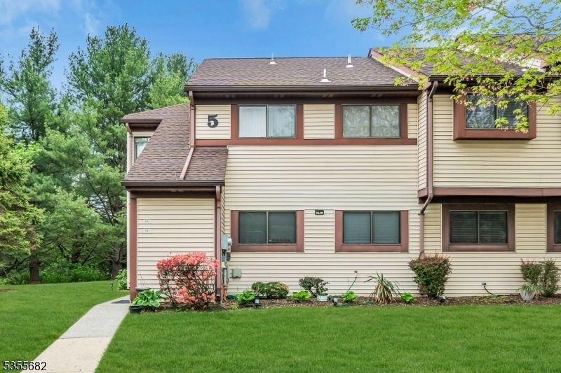 503 Samuel Ct  South Brunswick Twp. NJ 08810 photo