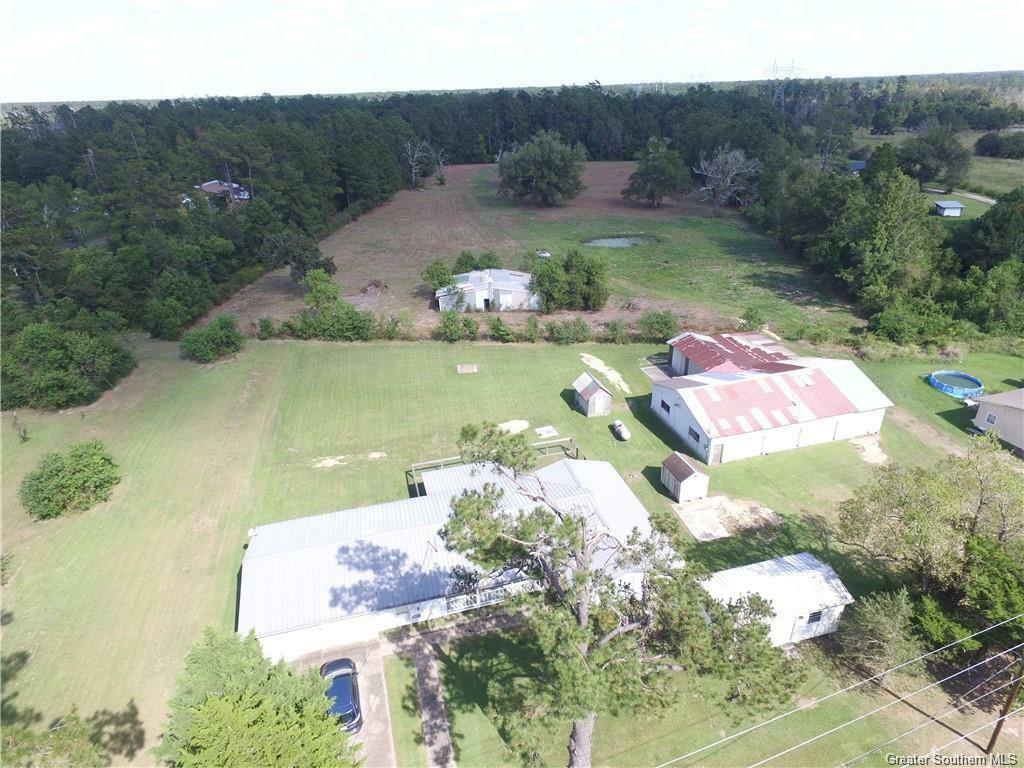 Property Photo: 642 La 109 Highway LA 70661