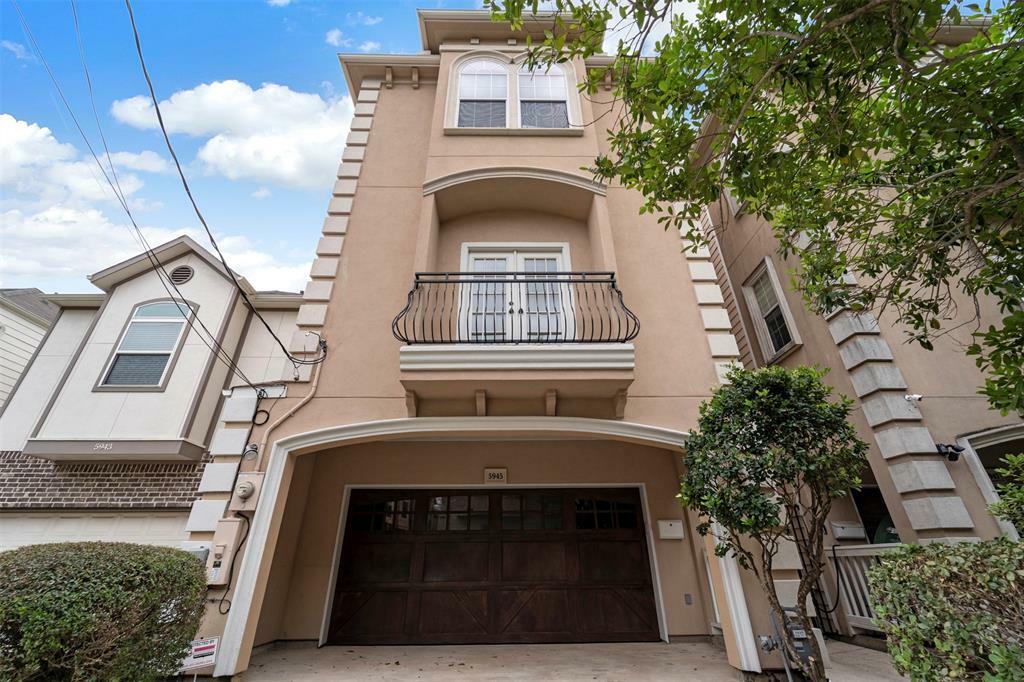Property Photo: 5945 Kansas Street TX 77007