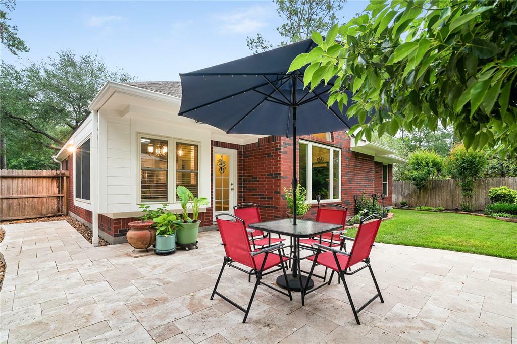 116 N Acacia Park Circle  The Woodlands TX 77382 photo