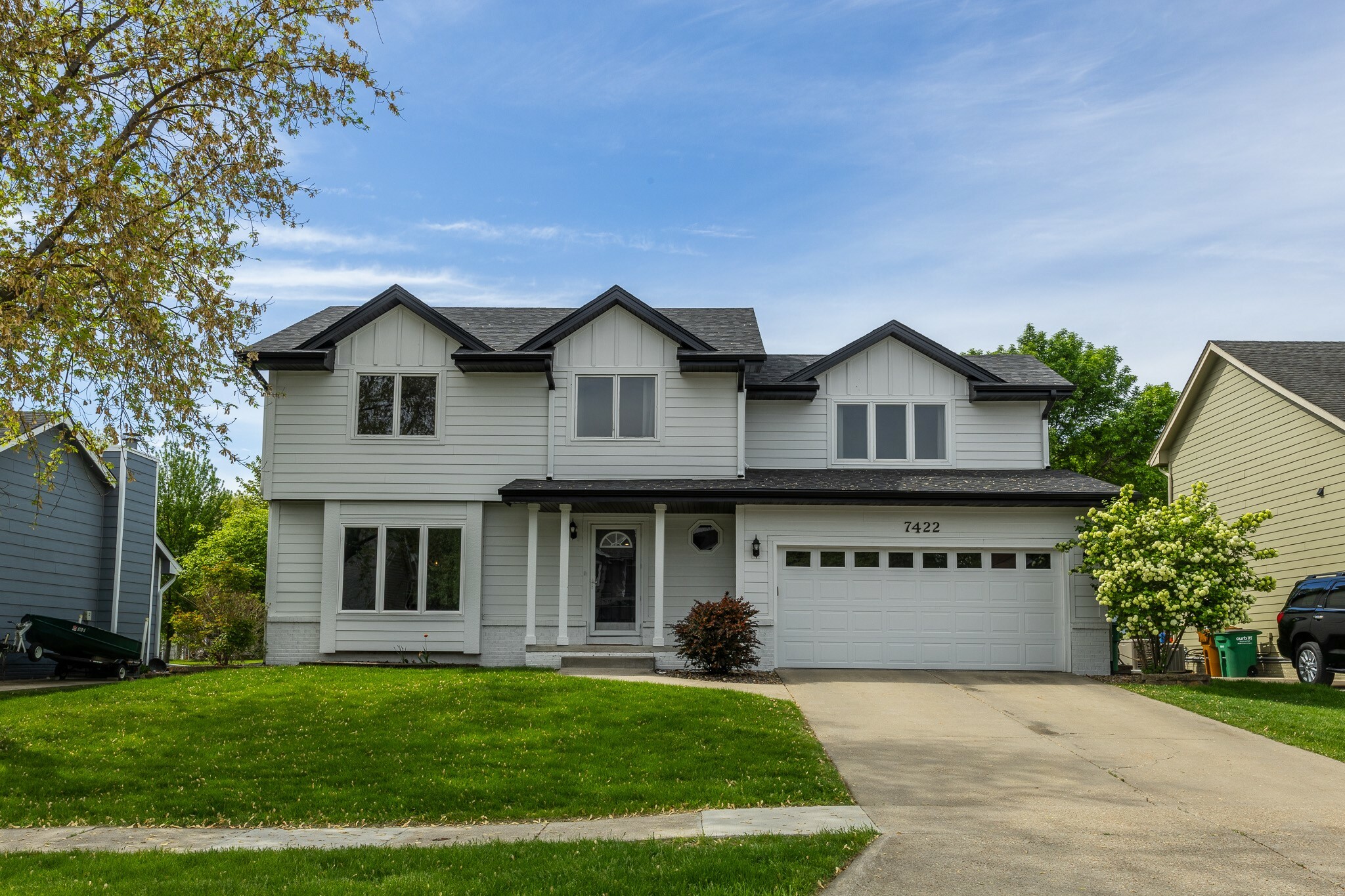 7422 Plum Drive  Urbandale IA 50322 photo
